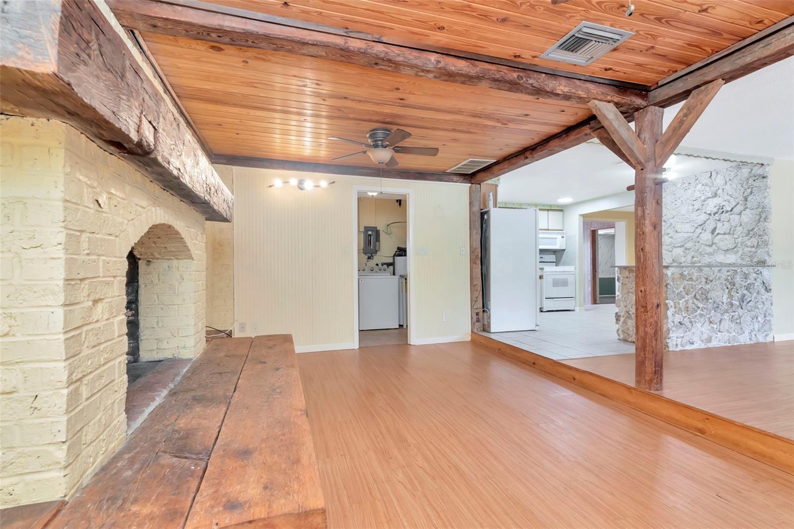 Image 11 of 39 For 8350 94th Avenue