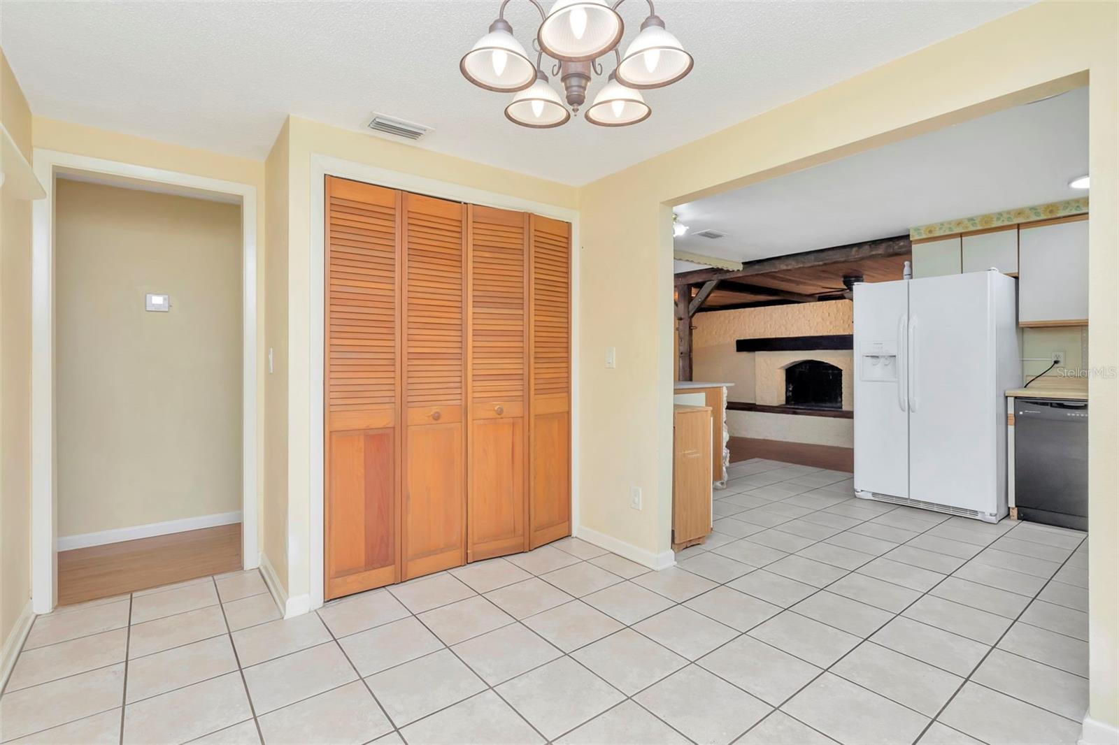 Image 17 of 39 For 8350 94th Avenue