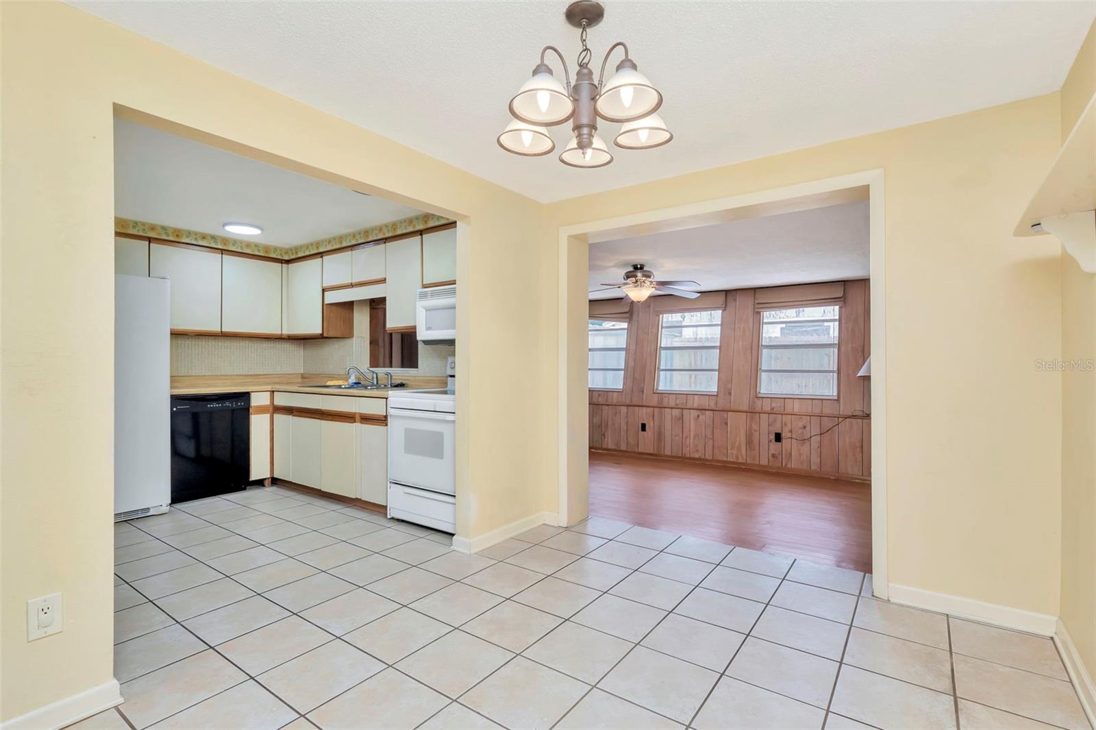 Image 18 of 39 For 8350 94th Avenue