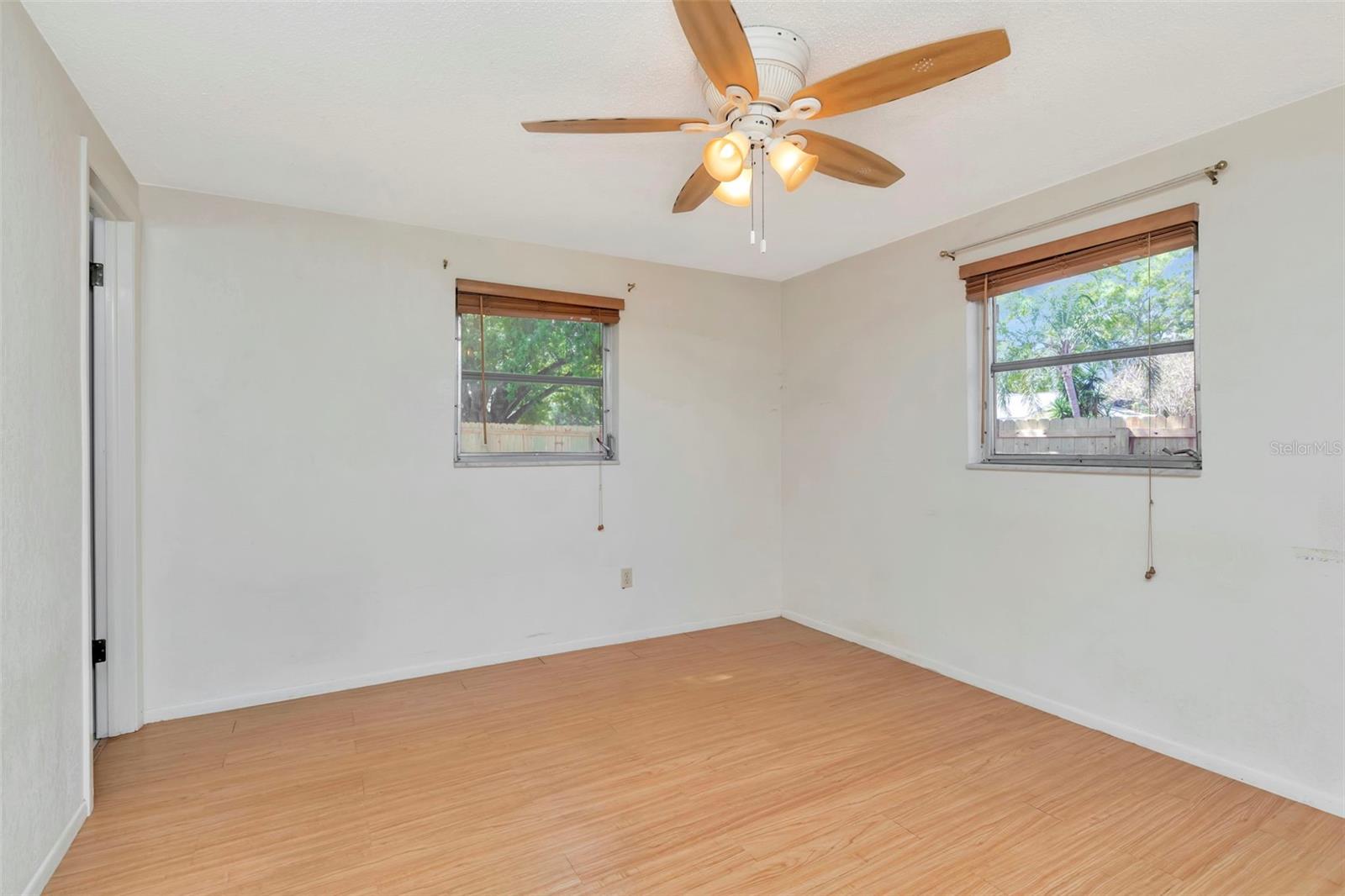 Image 19 of 39 For 8350 94th Avenue