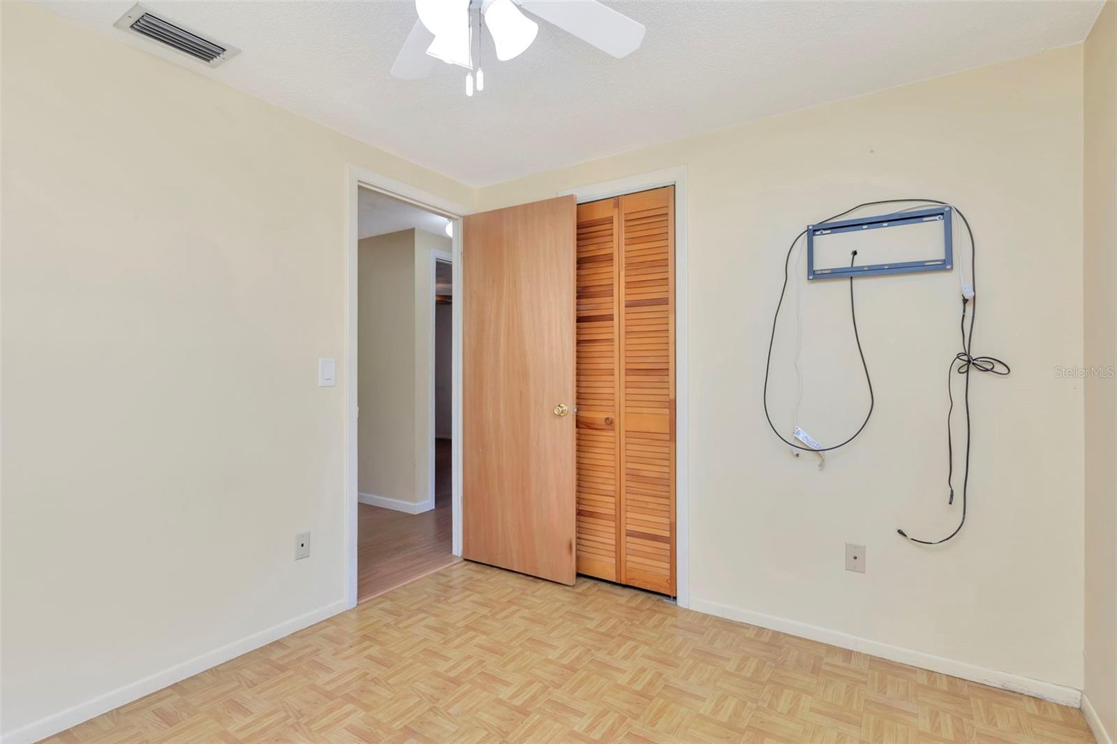 Image 26 of 39 For 8350 94th Avenue