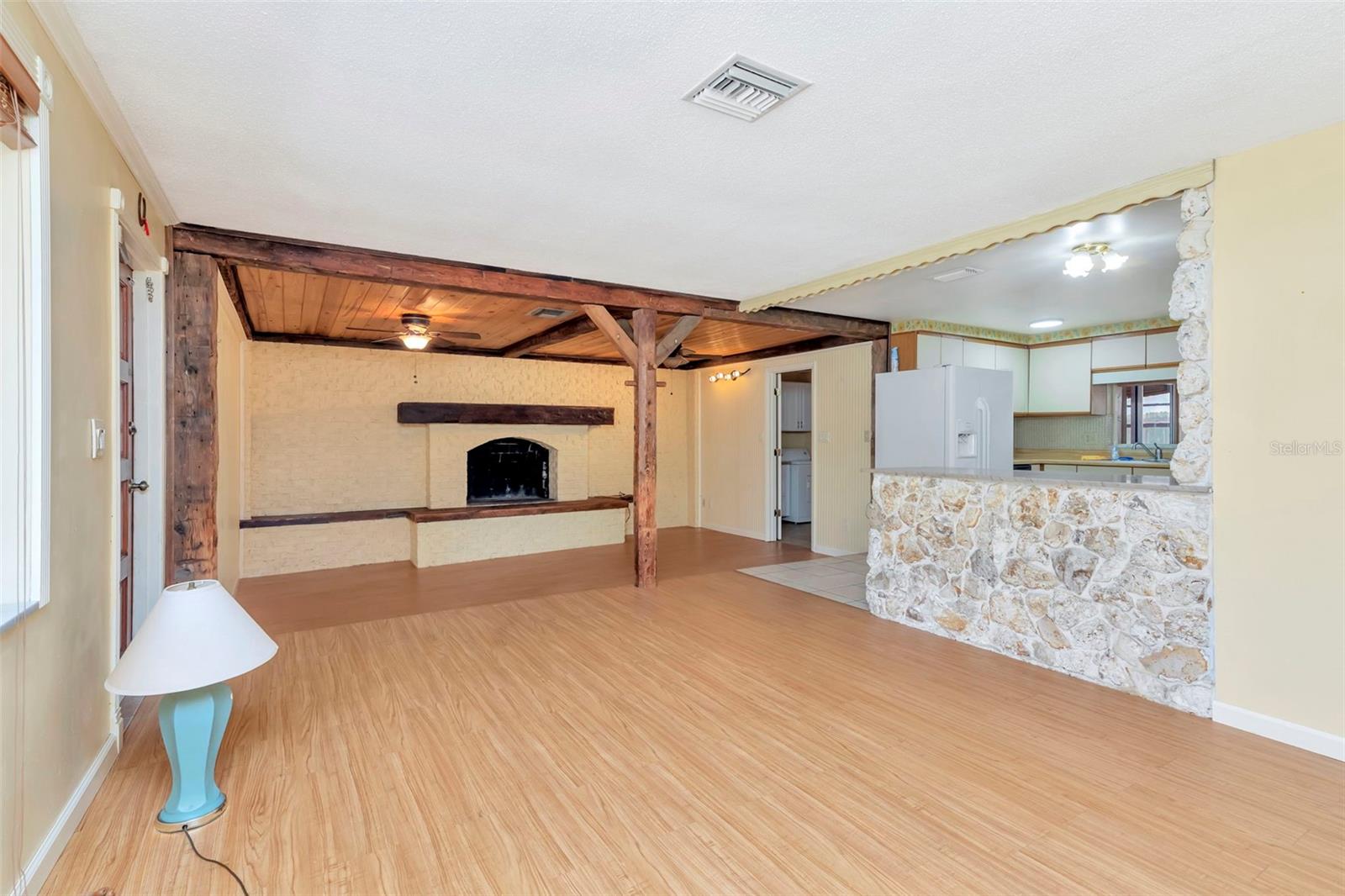 Image 6 of 39 For 8350 94th Avenue