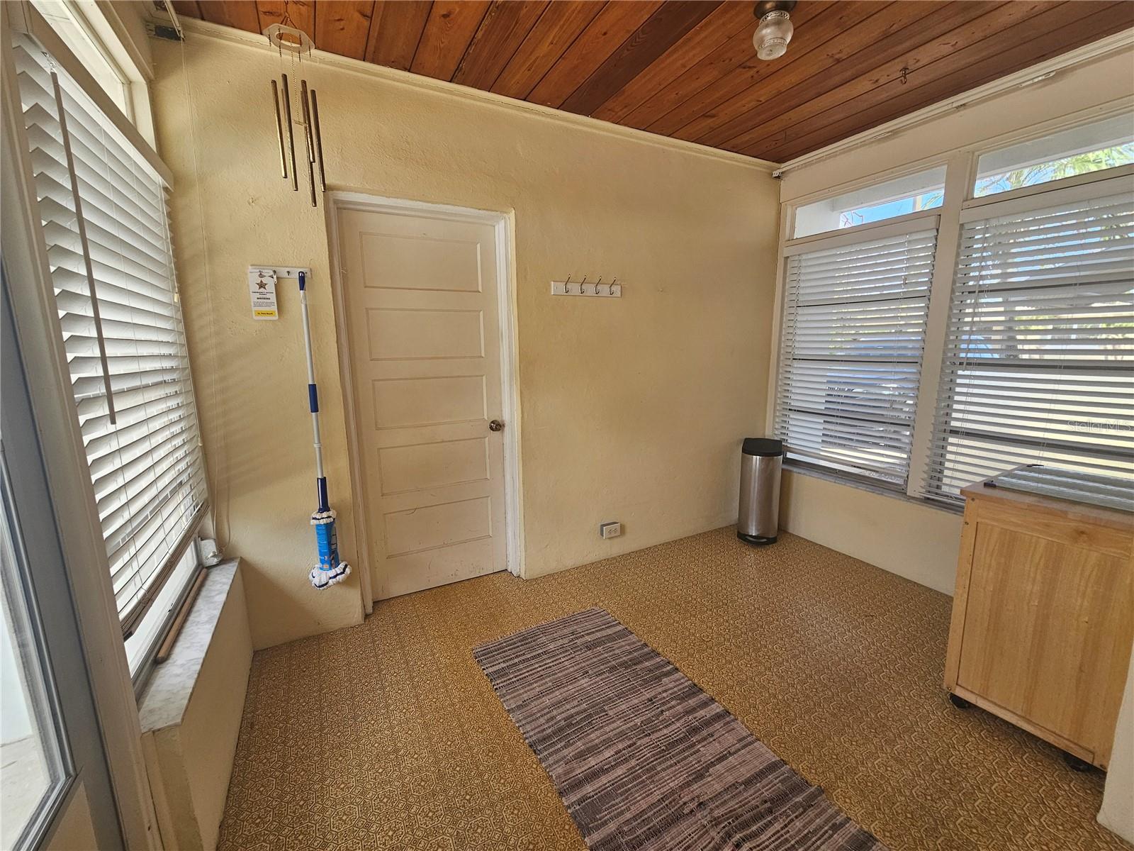 Image 14 of 20 For 469 80th Way