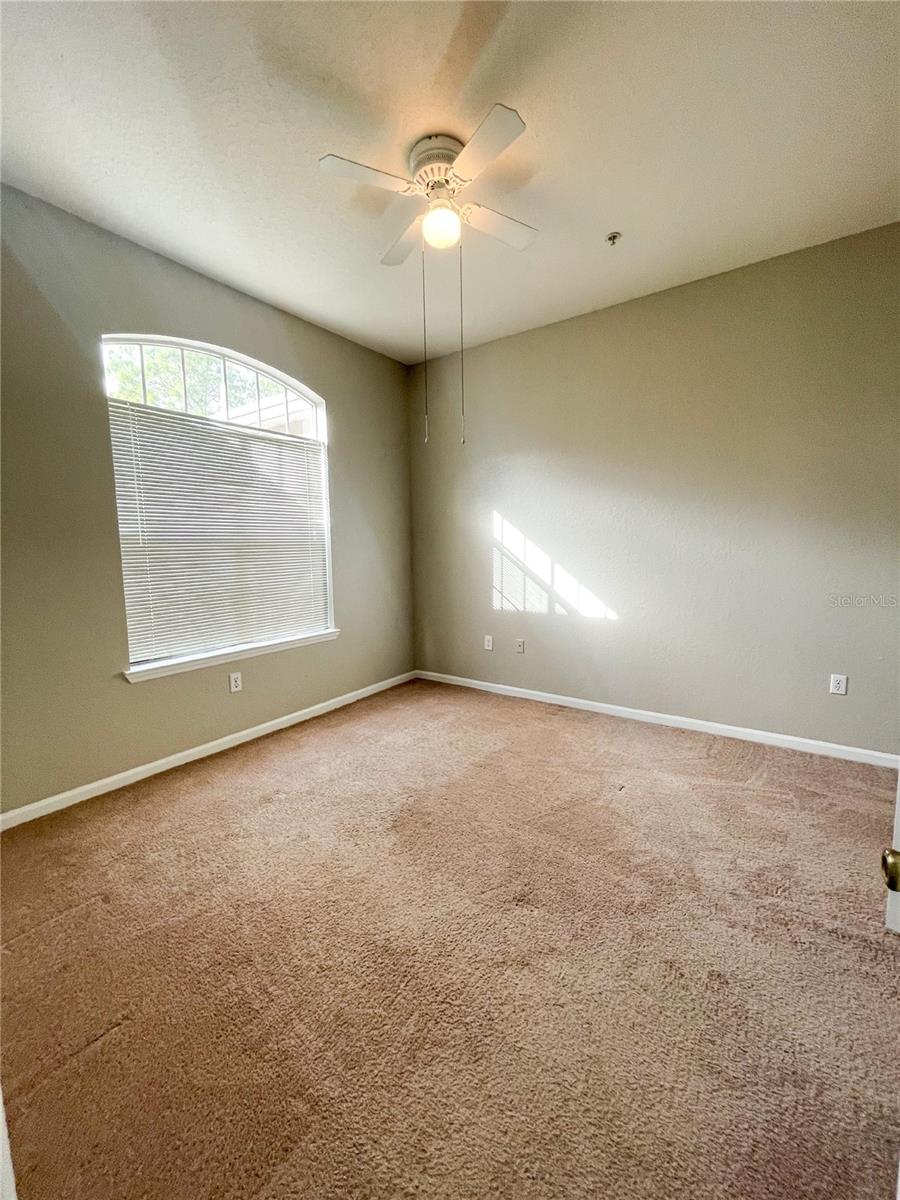 Image 14 of 25 For 17112 Carrington Park Drive 924