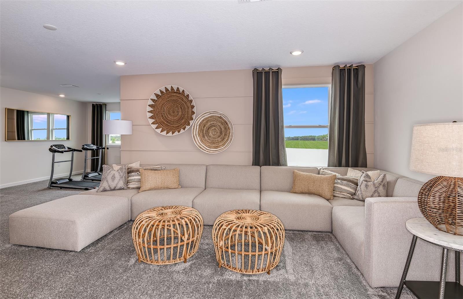 Image 13 of 32 For 13504 Canyon Ridge Road