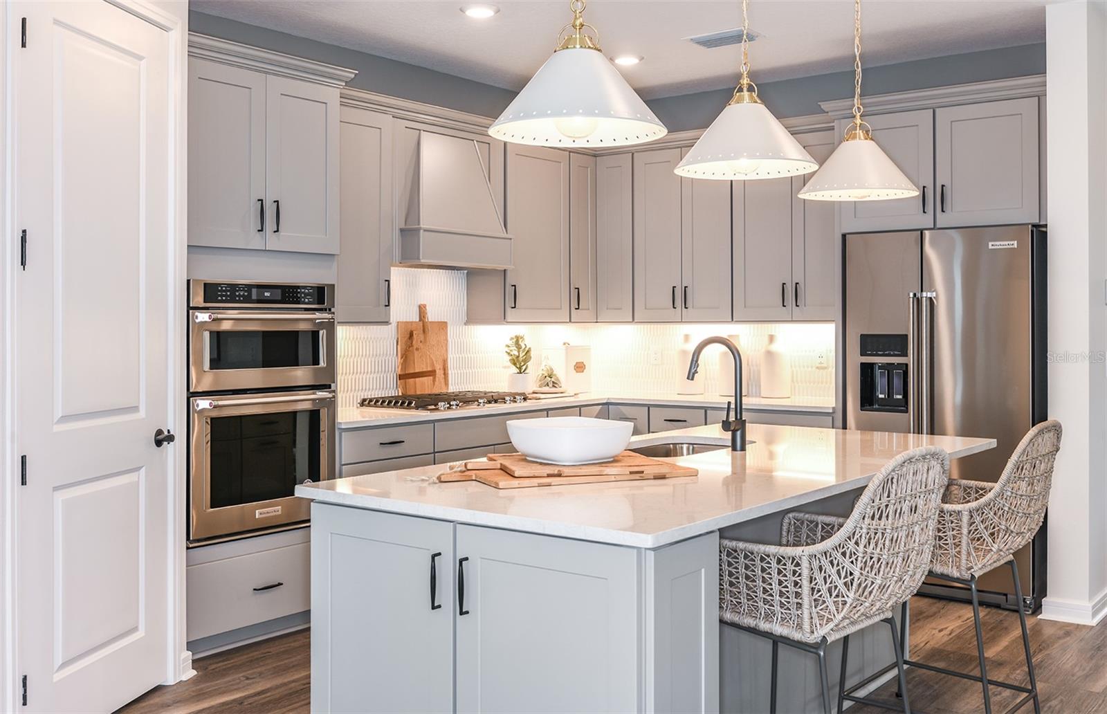 Image 4 of 32 For 13504 Canyon Ridge Road