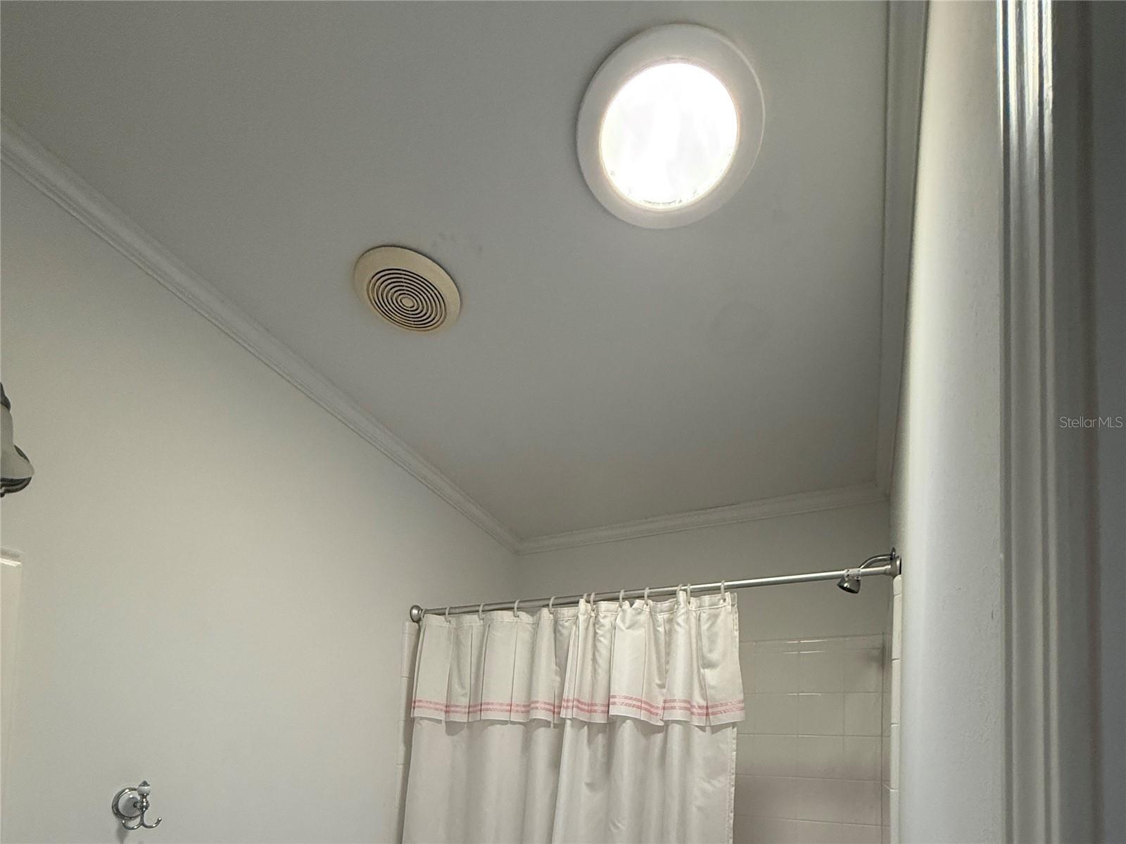 Image 22 of 34 For 209 Port Royal Lane