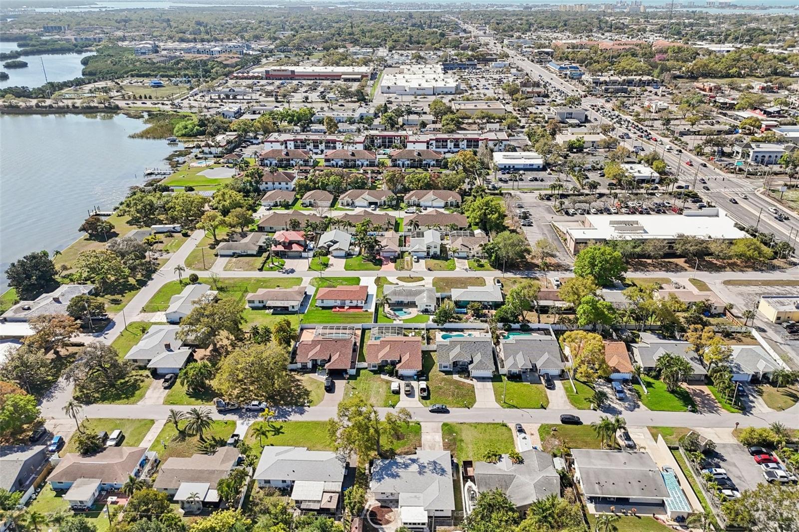 Image 31 of 33 For 10569 Lake Vista Drive