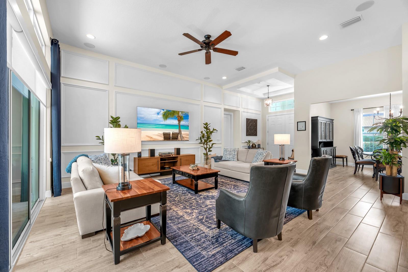 Listing photo id 12 for 5210 Alafia Falls Drive