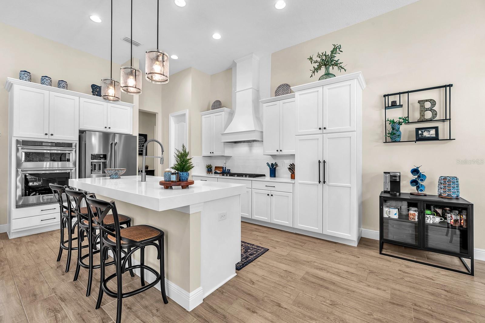 Listing photo id 14 for 5210 Alafia Falls Drive