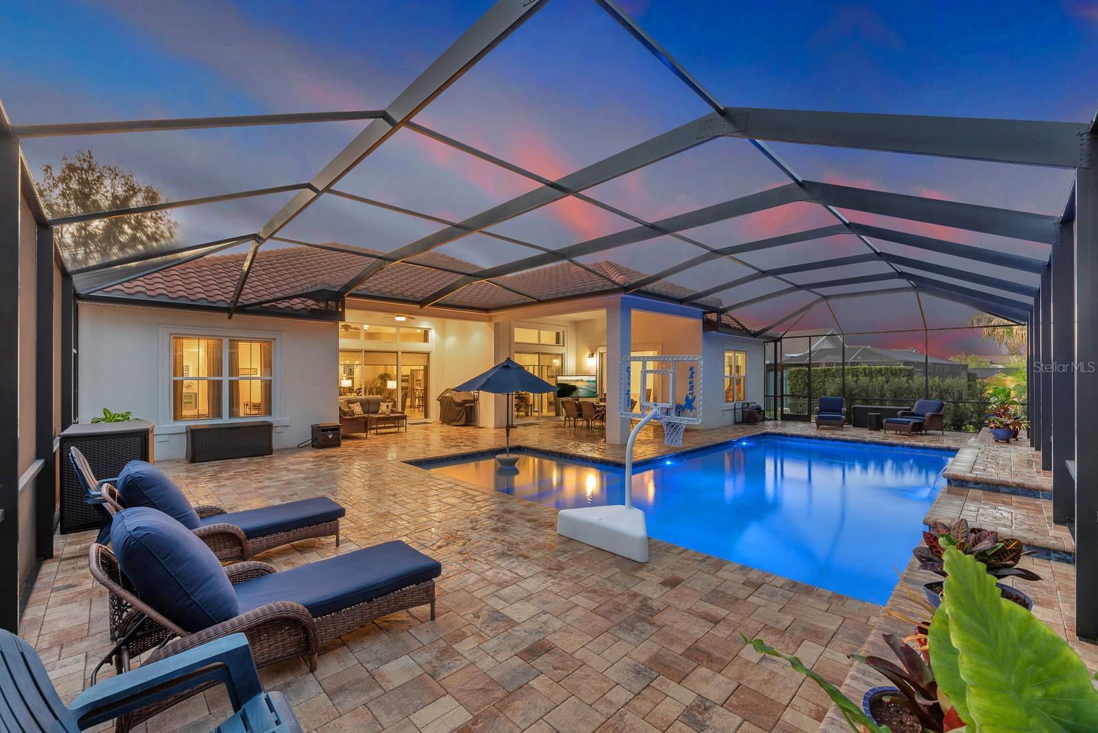 Listing photo id 0 for 5210 Alafia Falls Drive