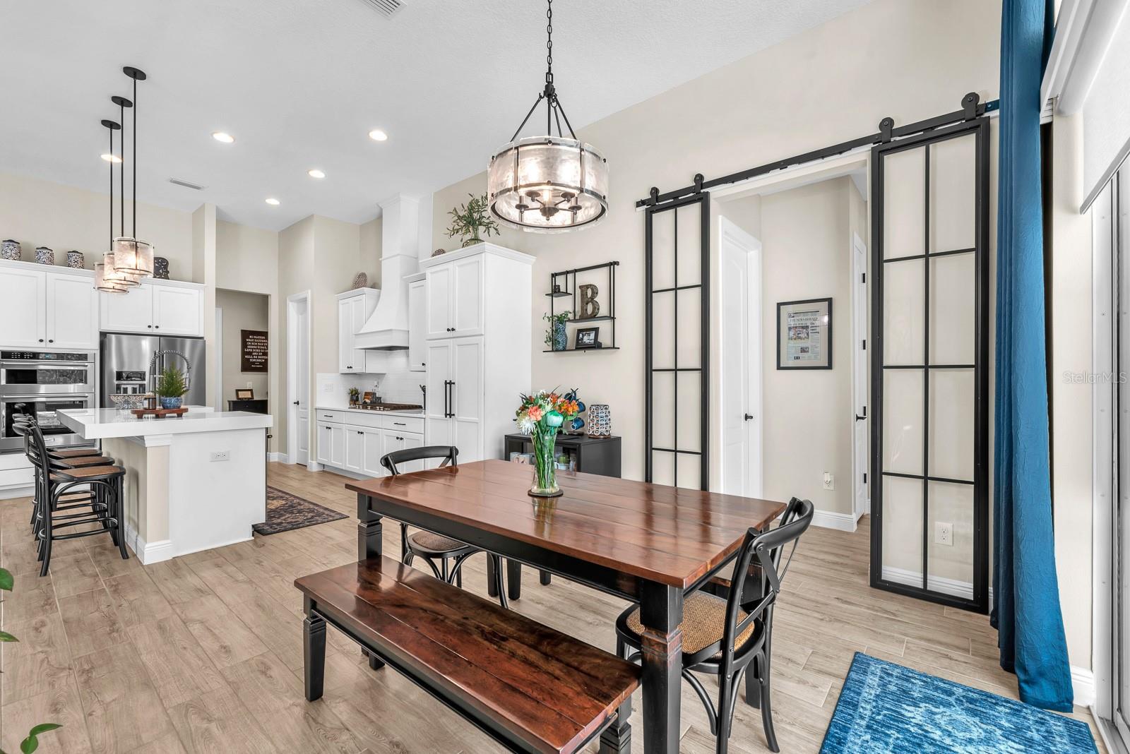 Listing photo id 19 for 5210 Alafia Falls Drive