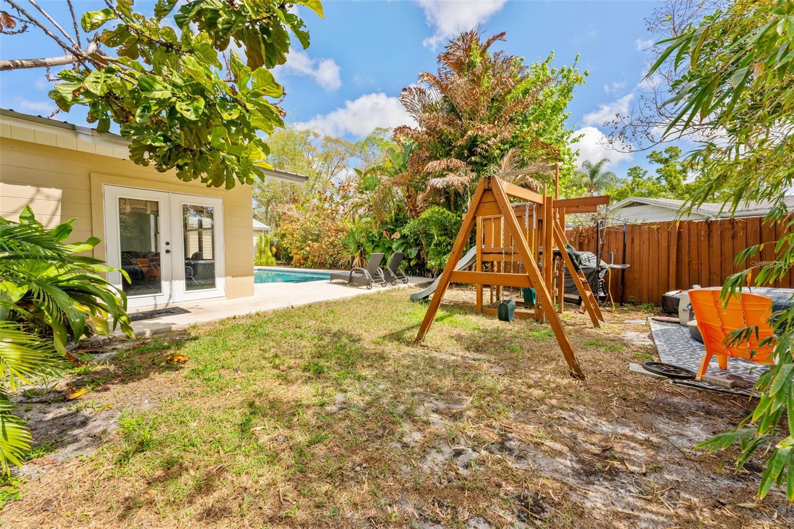 Image 21 of 29 For 6429 Gomez Avenue