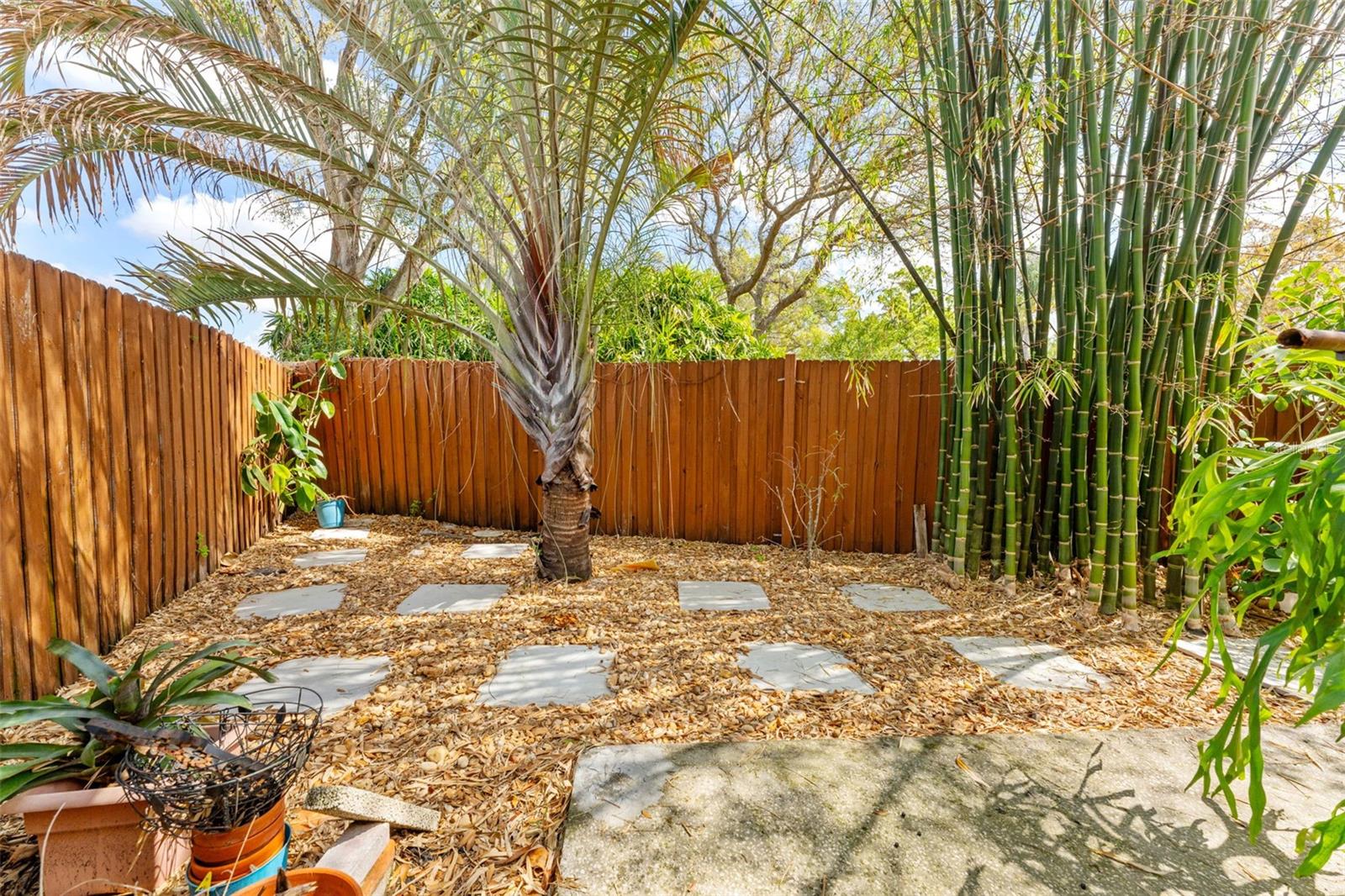 Image 22 of 29 For 6429 Gomez Avenue