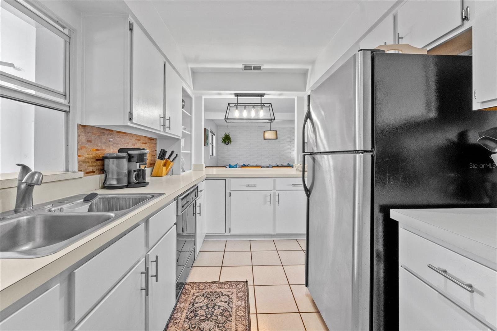 Image 9 of 29 For 6429 Gomez Avenue