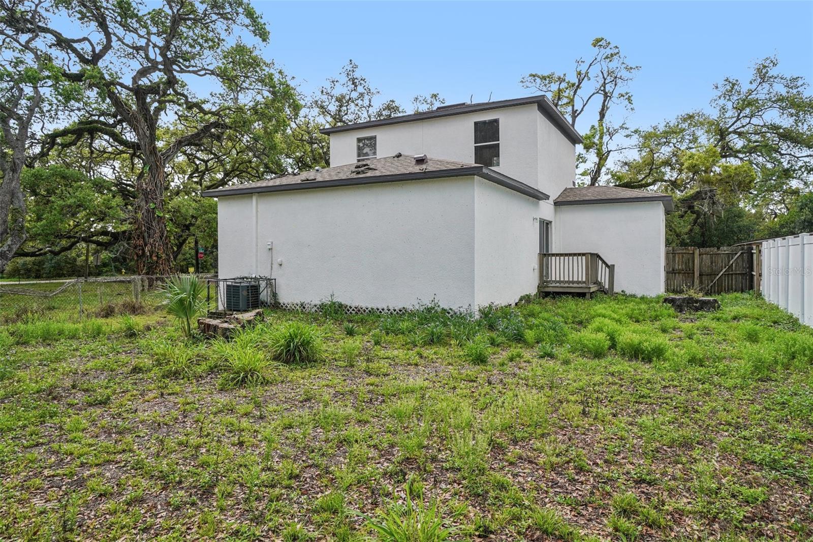 Image 25 of 26 For 2420 Ida Street