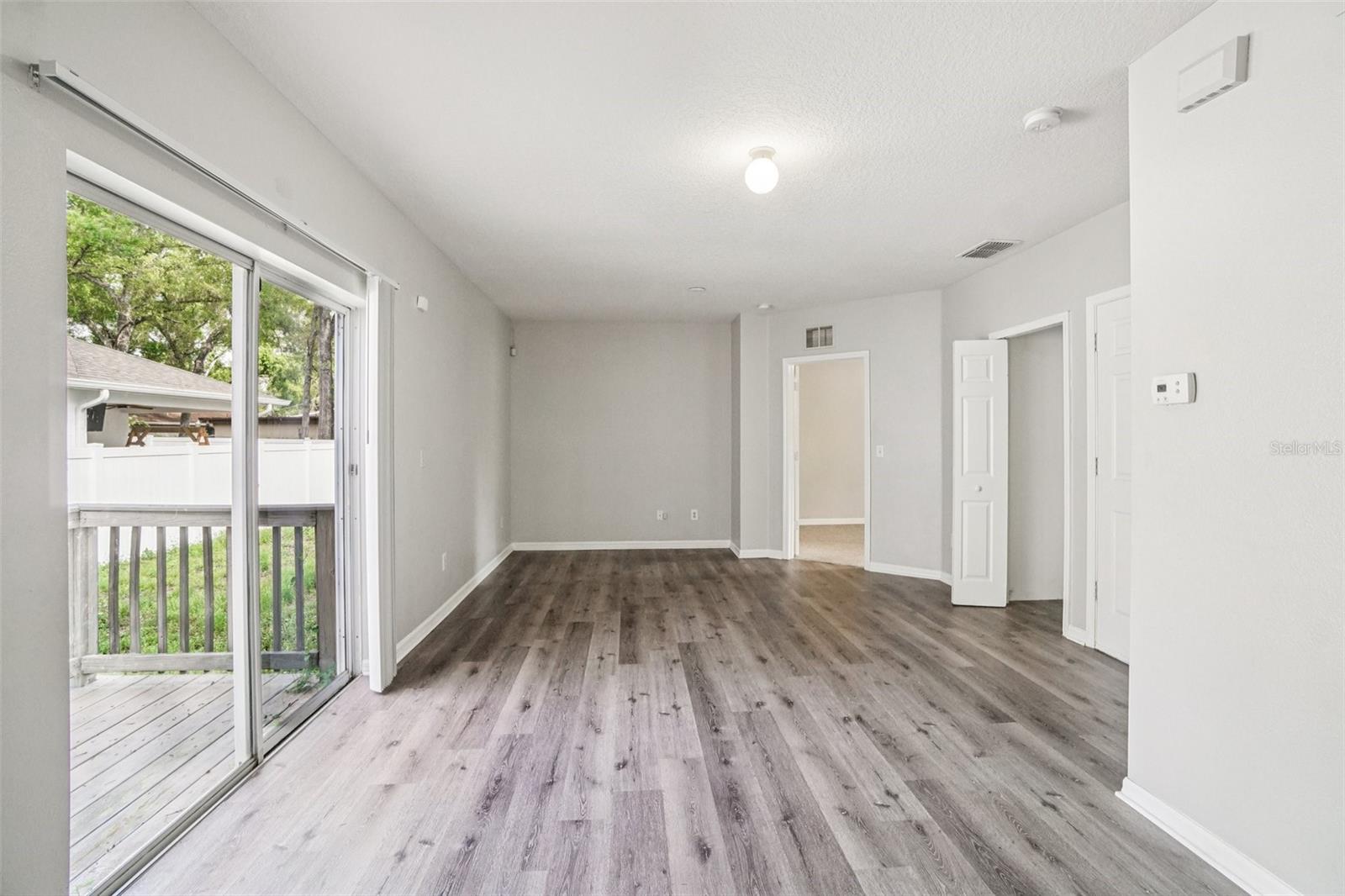 Image 5 of 26 For 2420 Ida Street