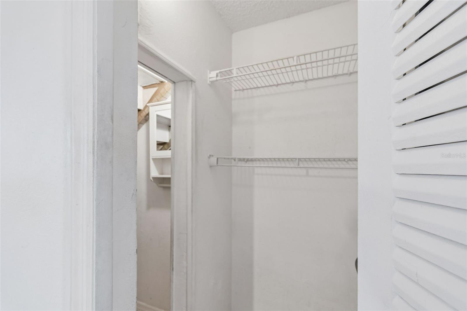 Image 24 of 40 For 607 Bough Avenue