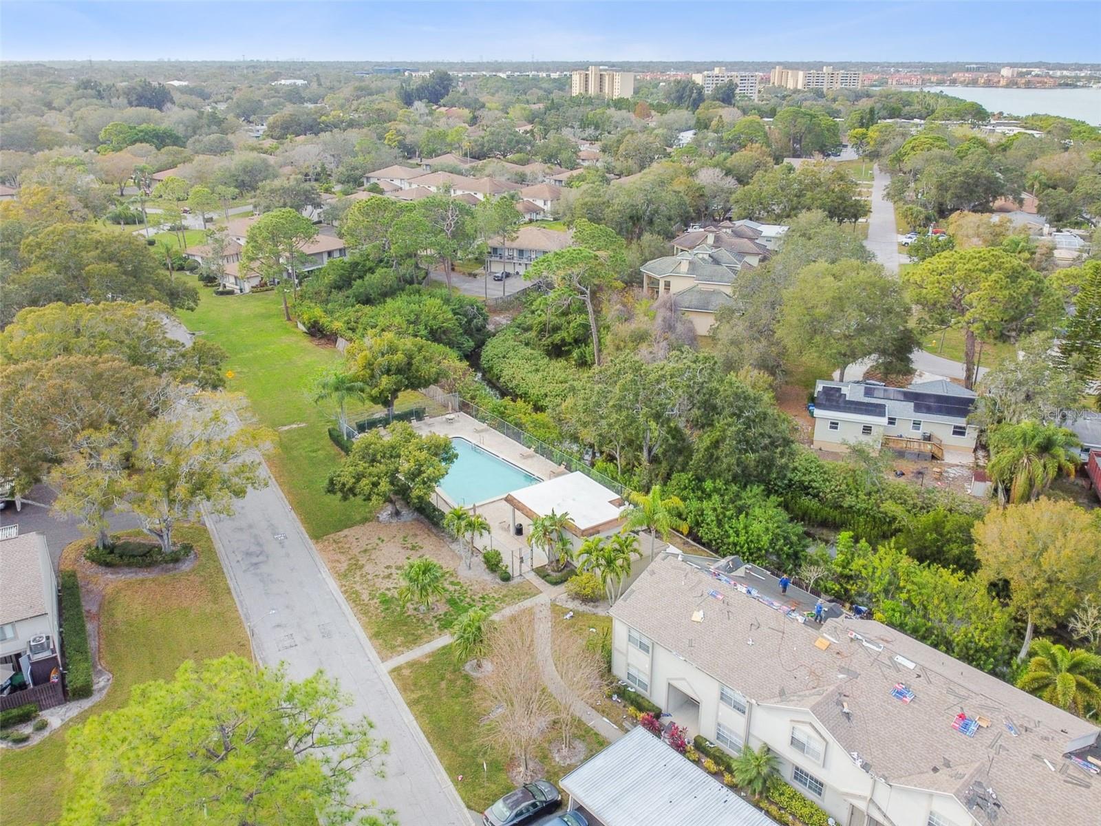 Image 36 of 40 For 607 Bough Avenue