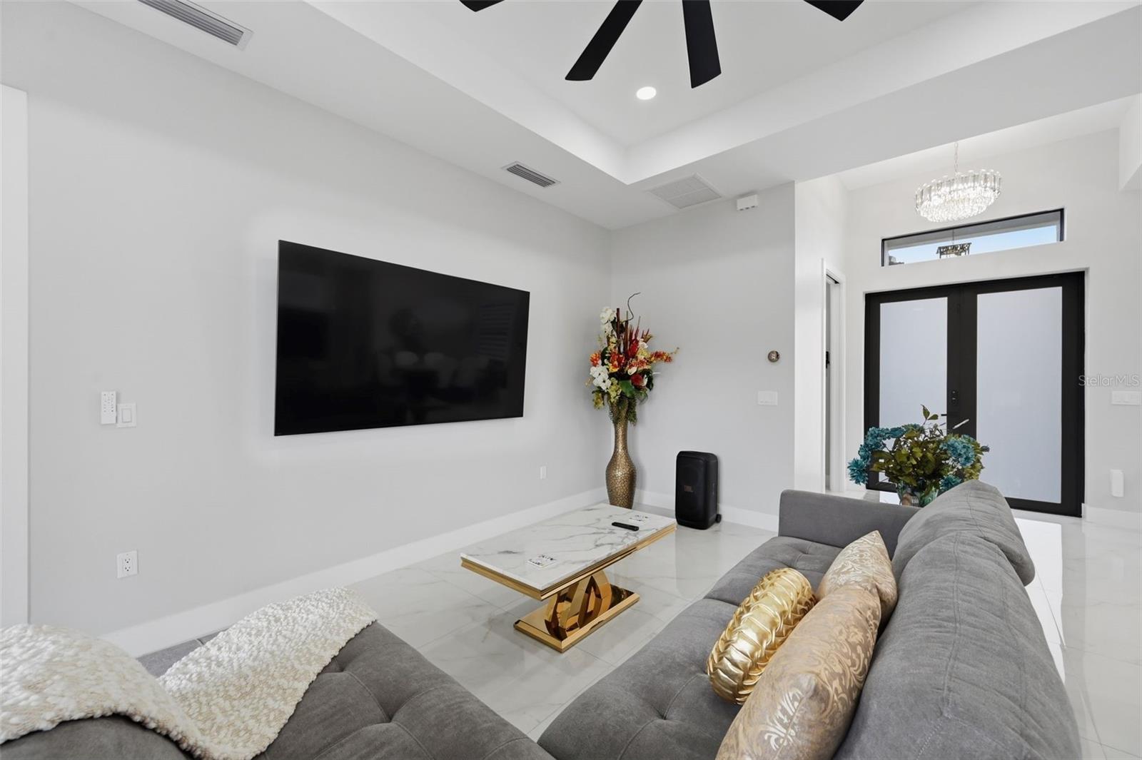 Image 22 of 64 For 217 Cumberland Street