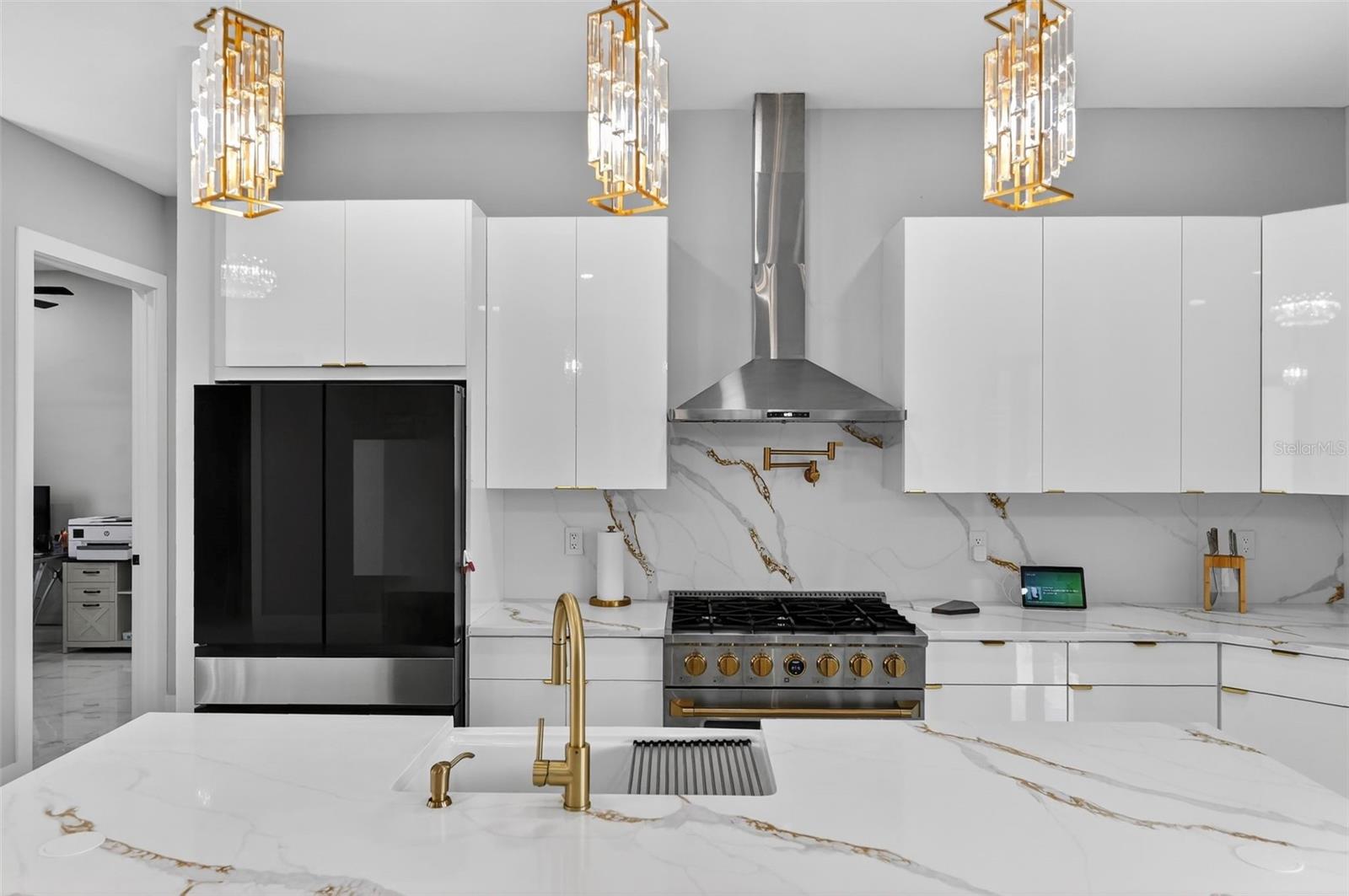 Image 26 of 64 For 217 Cumberland Street