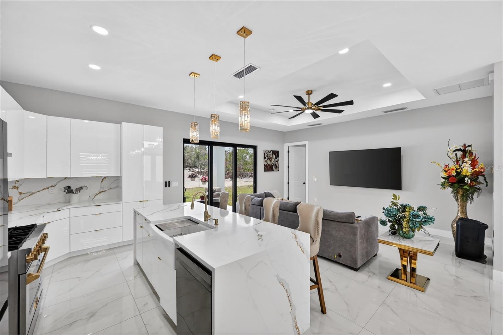 Image 29 of 64 For 217 Cumberland Street