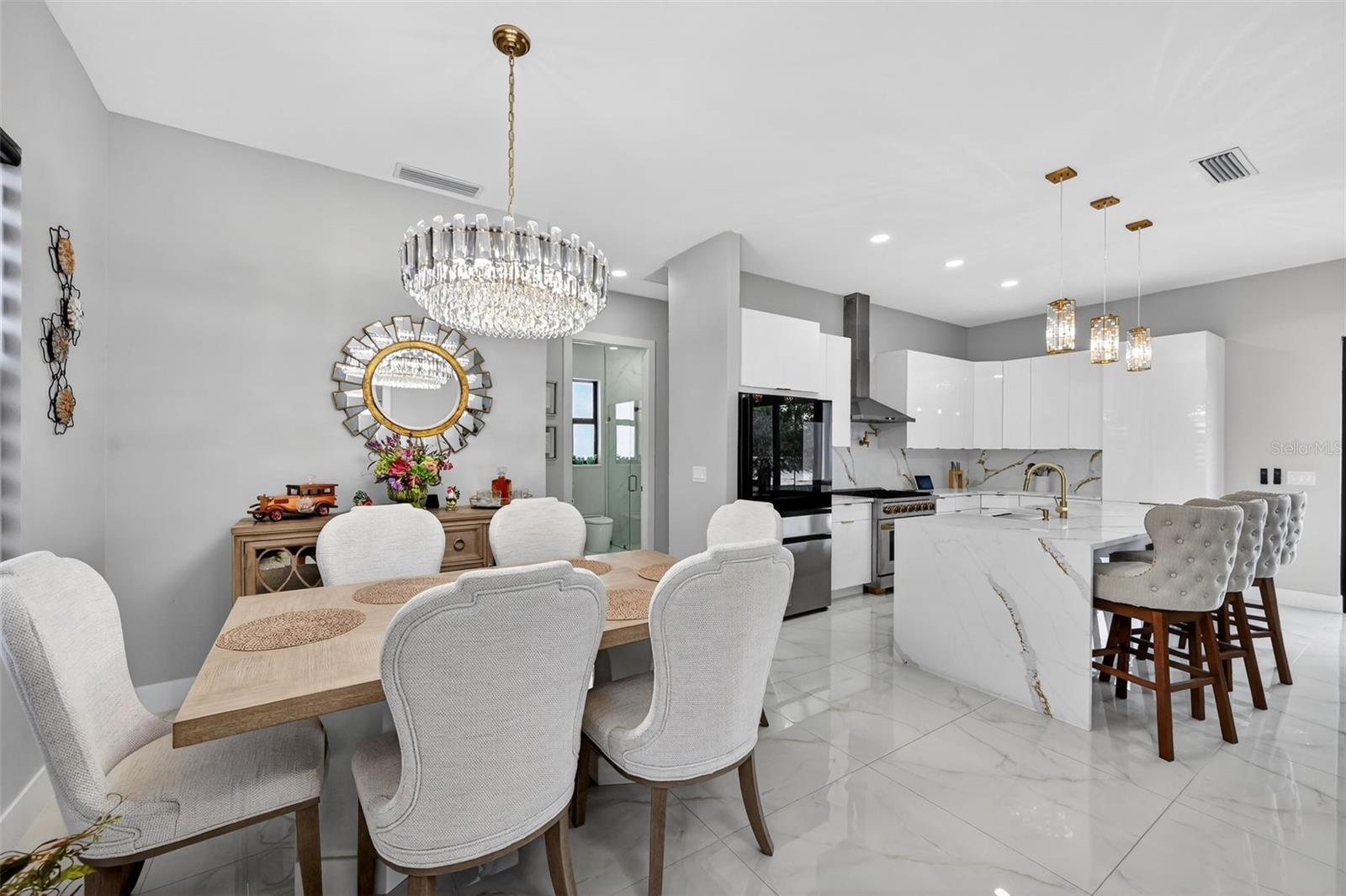 Image 33 of 64 For 217 Cumberland Street