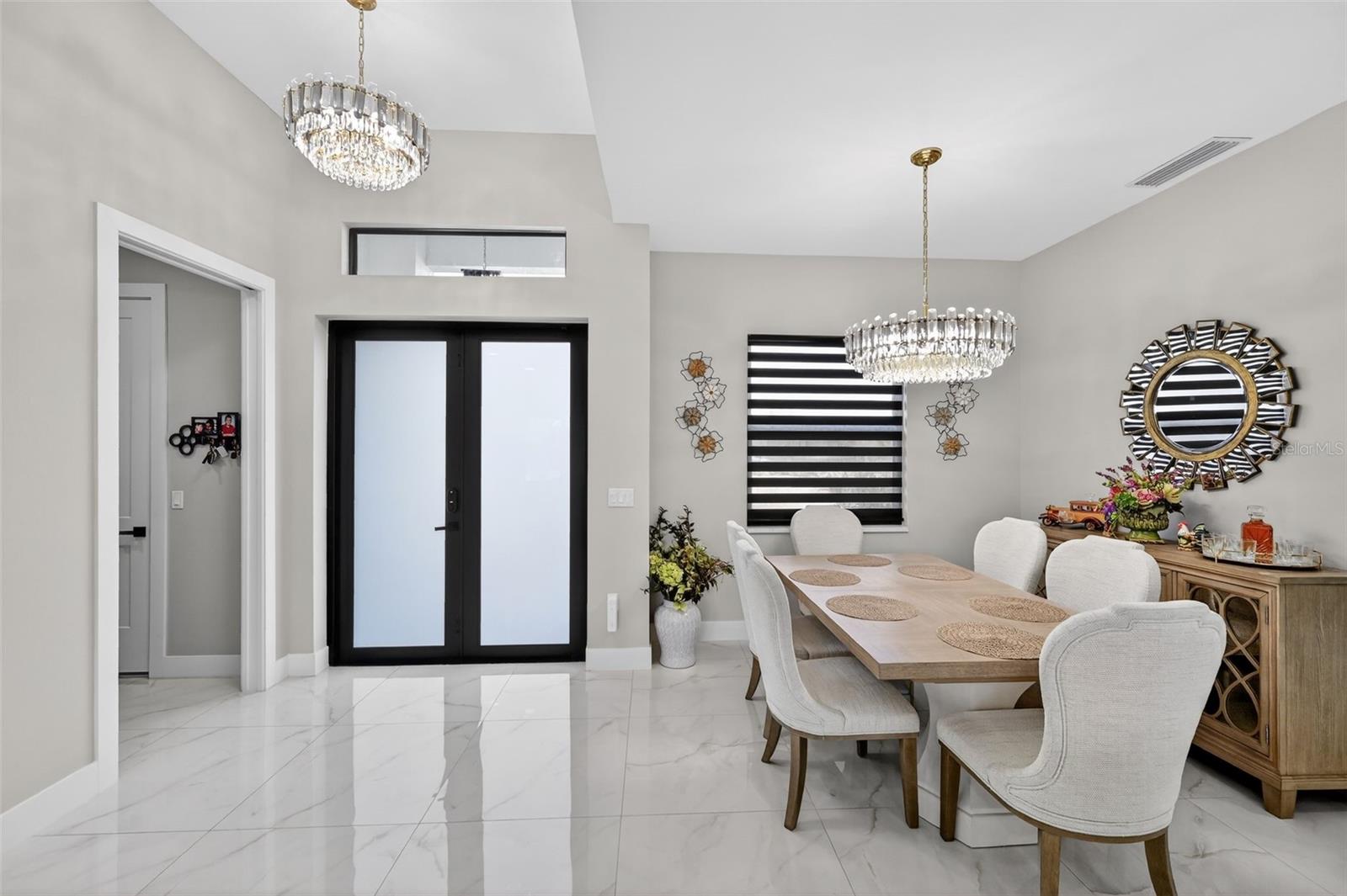 Image 35 of 64 For 217 Cumberland Street