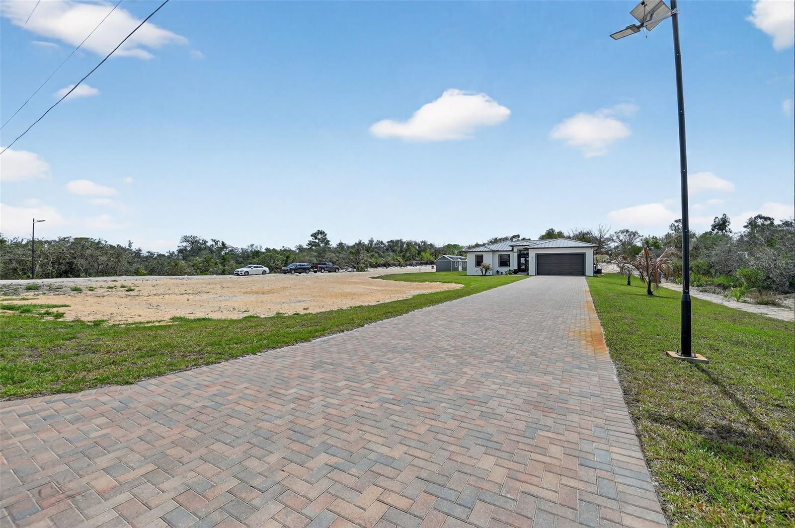 Image 5 of 64 For 217 Cumberland Street