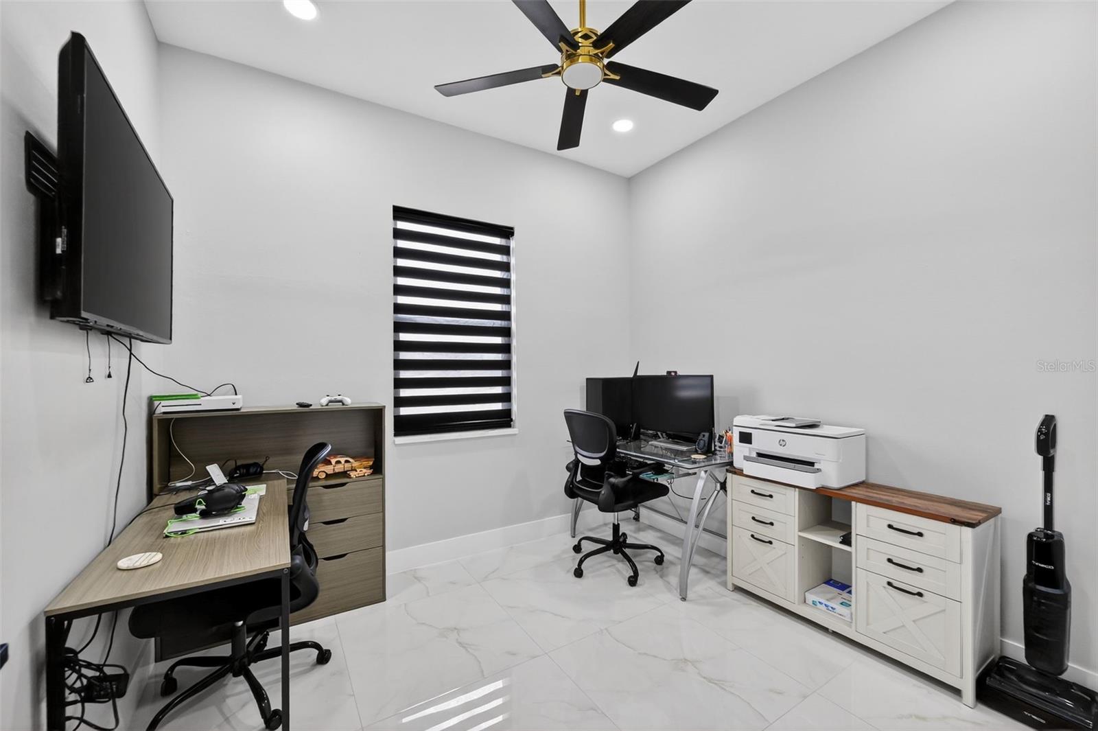 Image 50 of 64 For 217 Cumberland Street