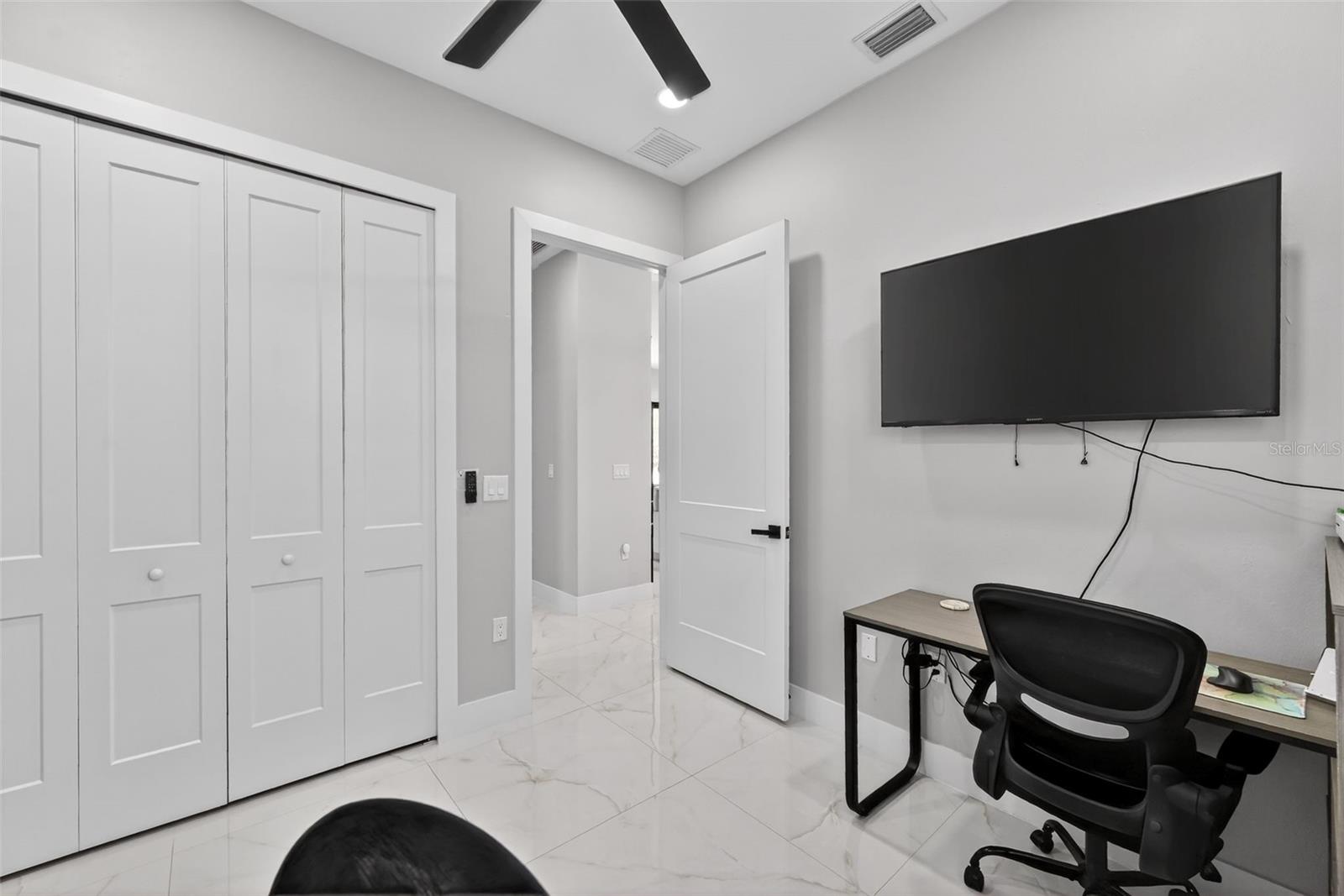 Image 51 of 64 For 217 Cumberland Street