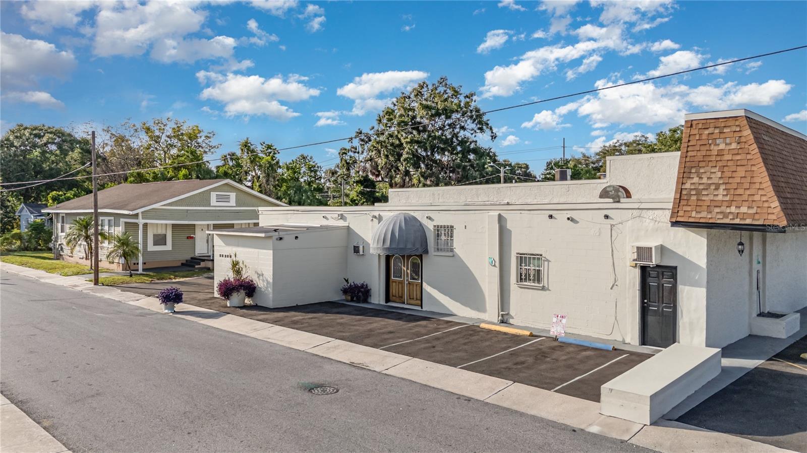 Listing photo id 5 for 3416 15th Street