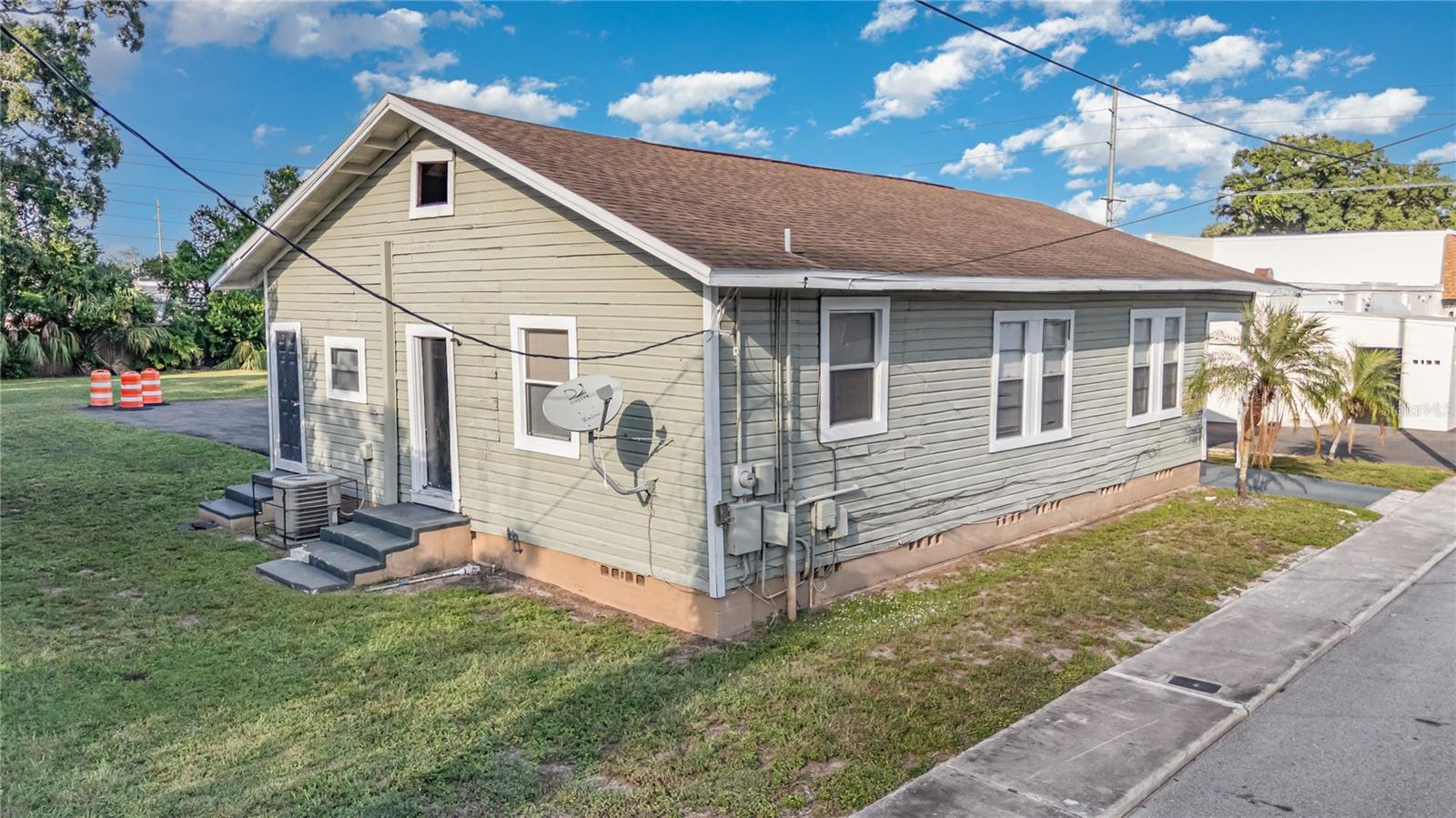 Listing photo id 7 for 3416 15th Street