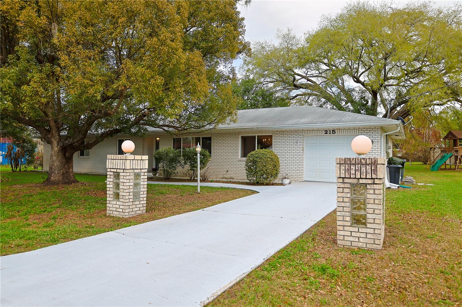 Details for 215 Morningside Drive, VALRICO, FL 33594