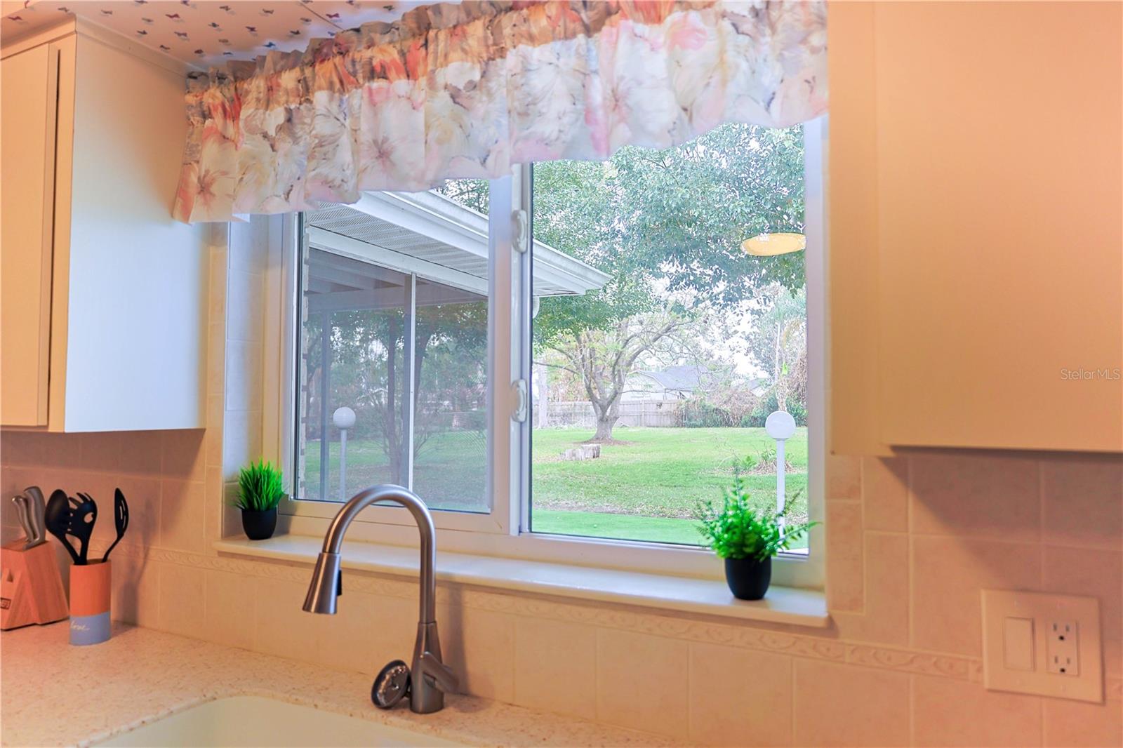 Image 12 of 66 For 215 Morningside Drive