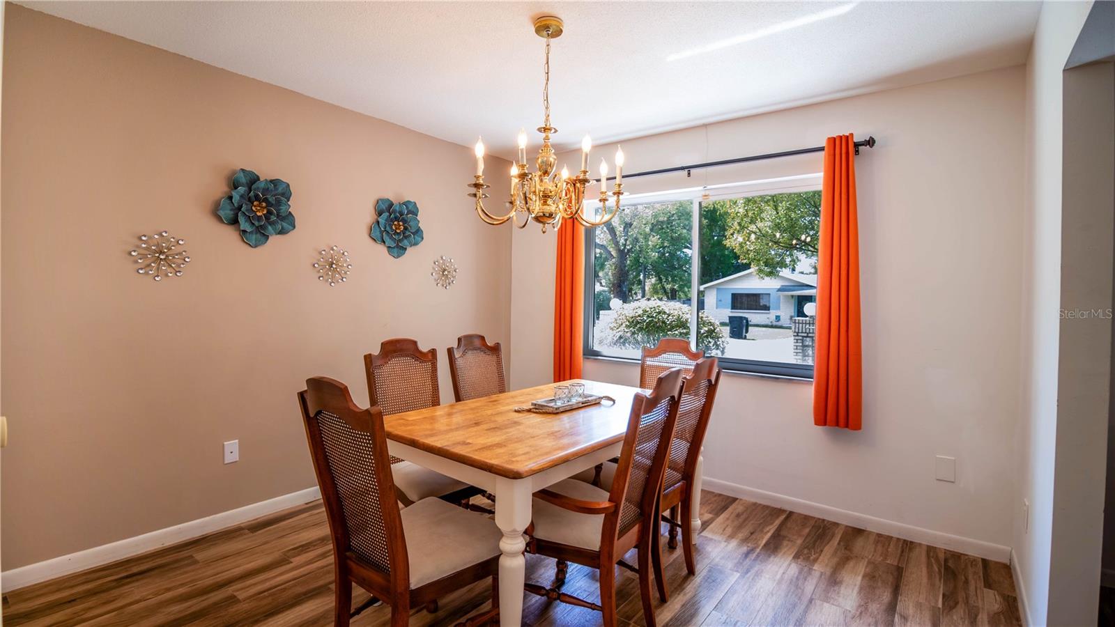 Image 24 of 66 For 215 Morningside Drive