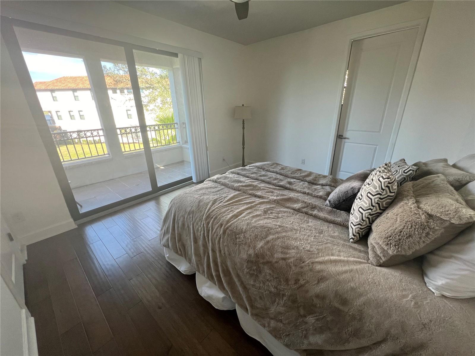 Image 16 of 28 For 7689 Toscana Boulevard