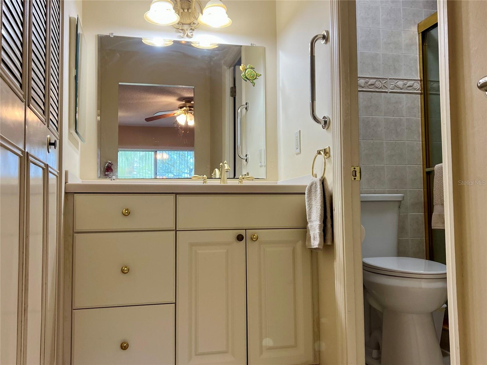 Image 10 of 18 For 1395 Mission Drive W 28c