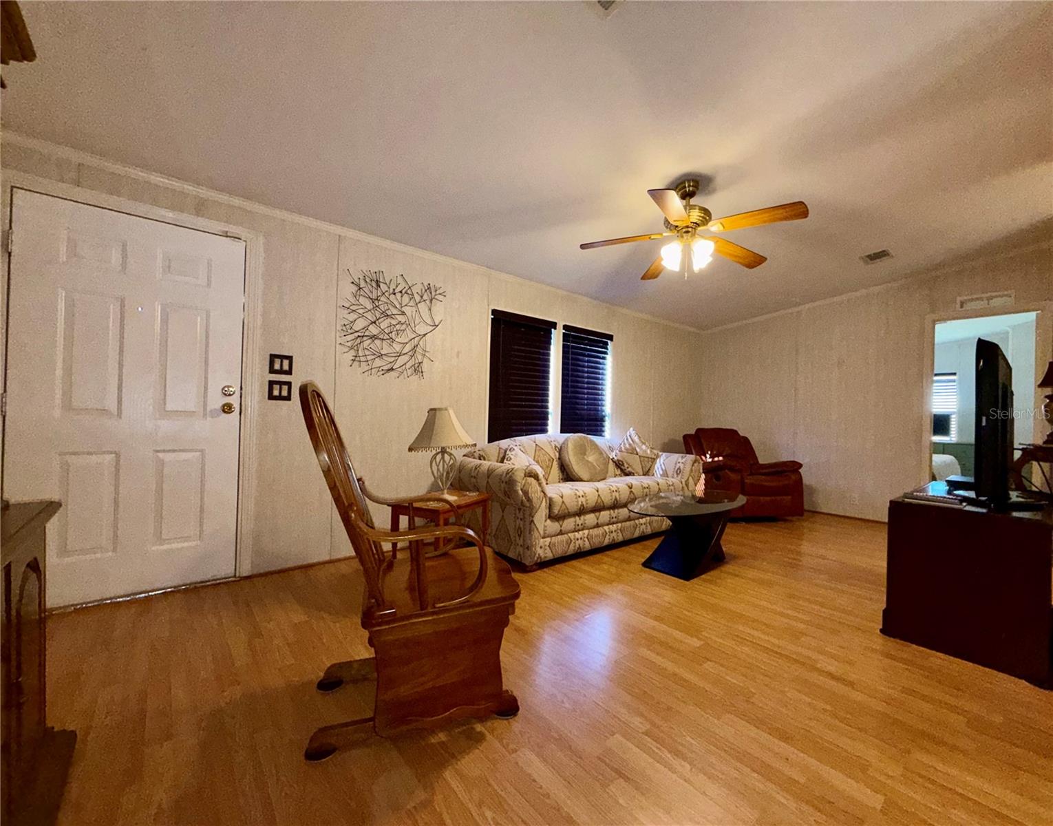 Image 12 of 26 For 10942 Poplar Street Ne 111