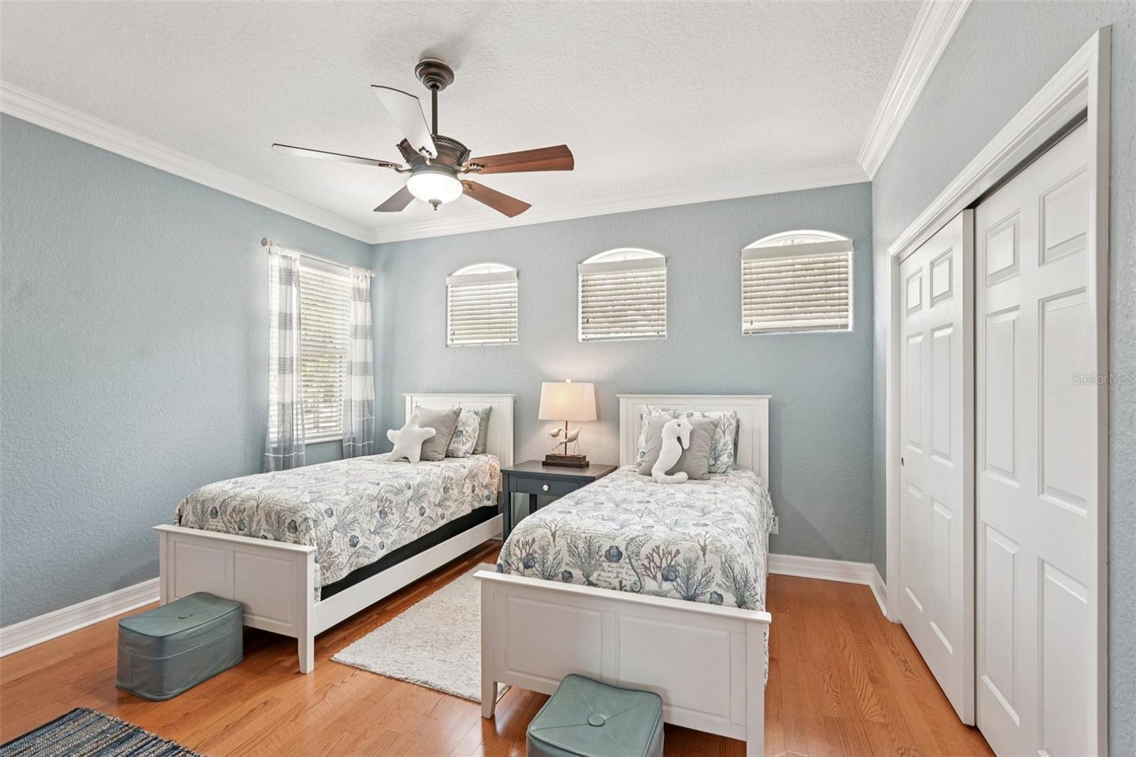 Image 29 of 54 For 1435 Emerald Dunes Drive