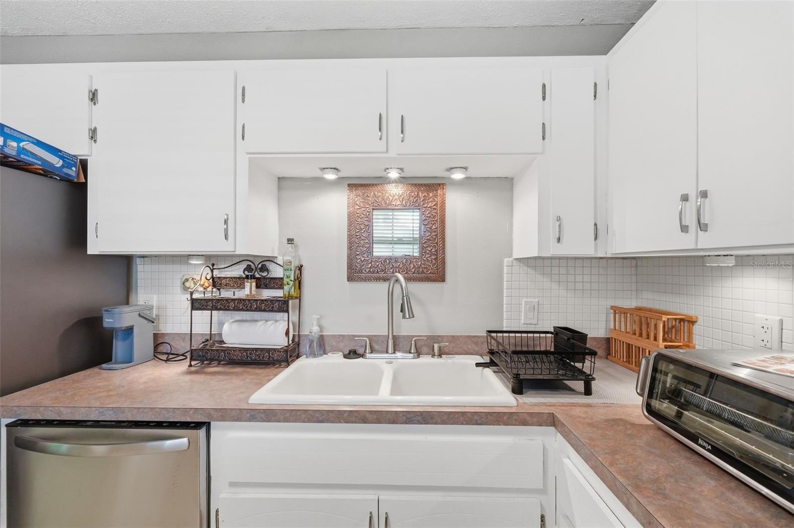 Image 4 of 32 For 19029 Us Highway 19 N 1-22