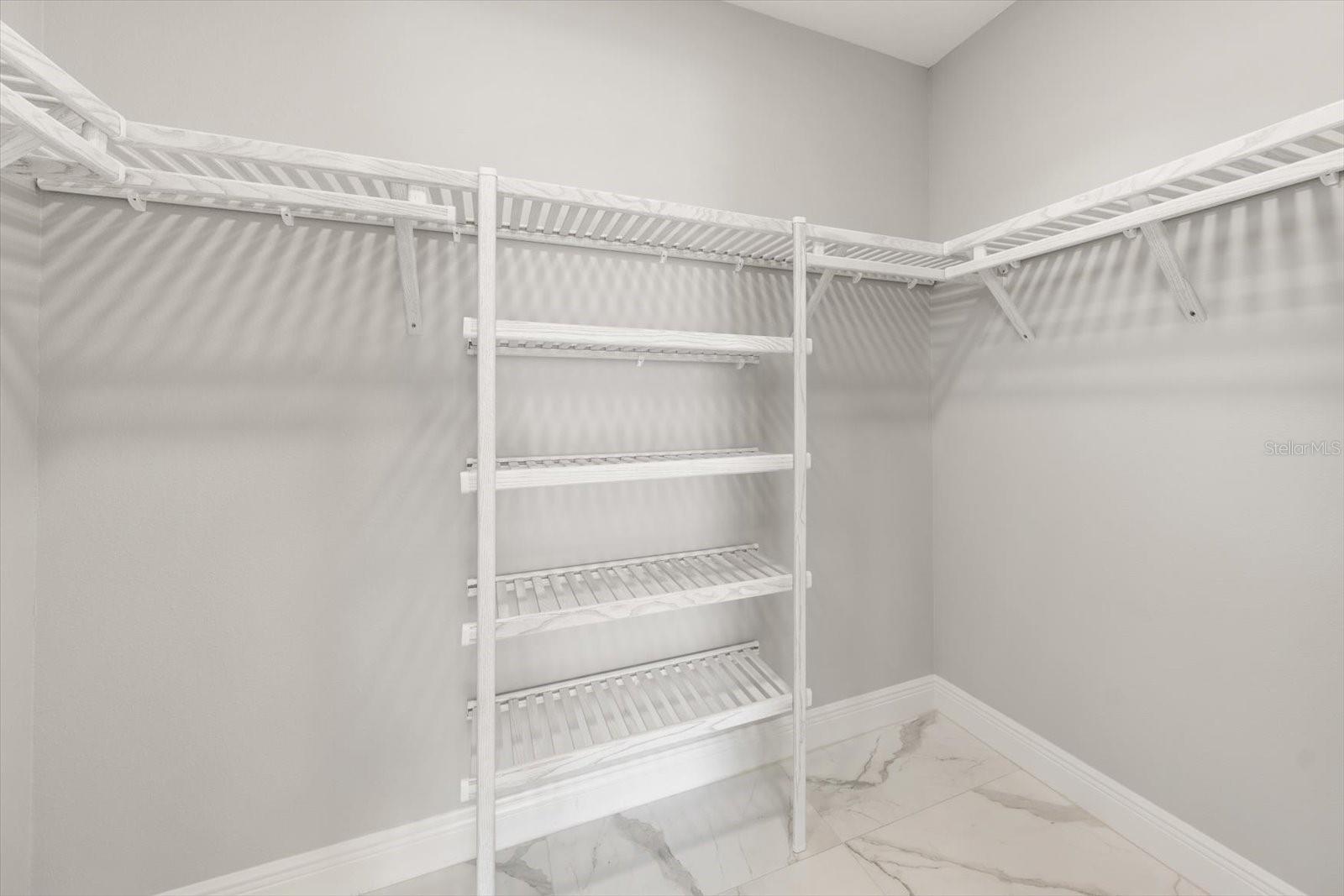 Image 13 of 36 For 211 Dolphin Point 203