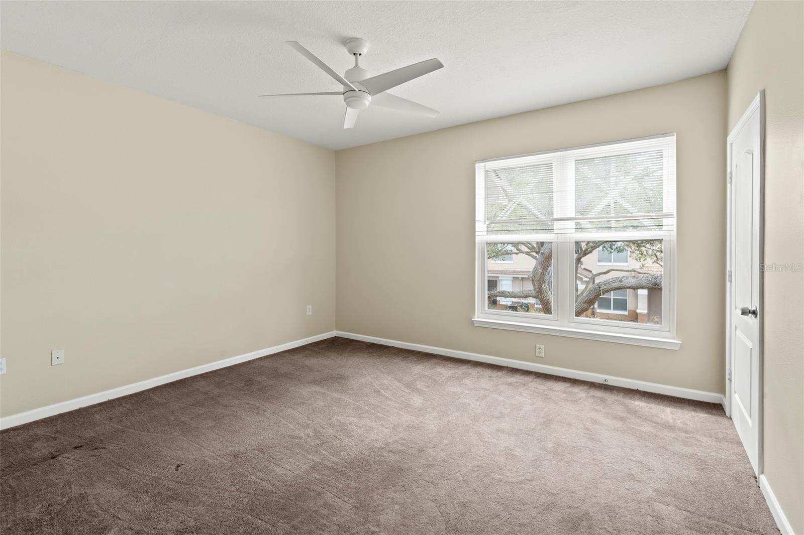 Image 13 of 14 For 10416 Villa View Circle 10416