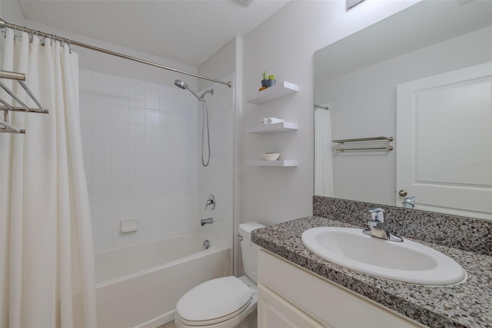 Image 12 of 43 For 14146 Covert Green