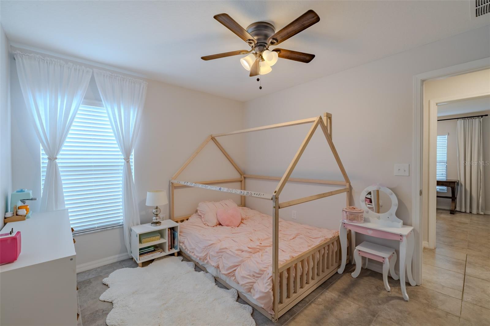 Image 15 of 43 For 14146 Covert Green