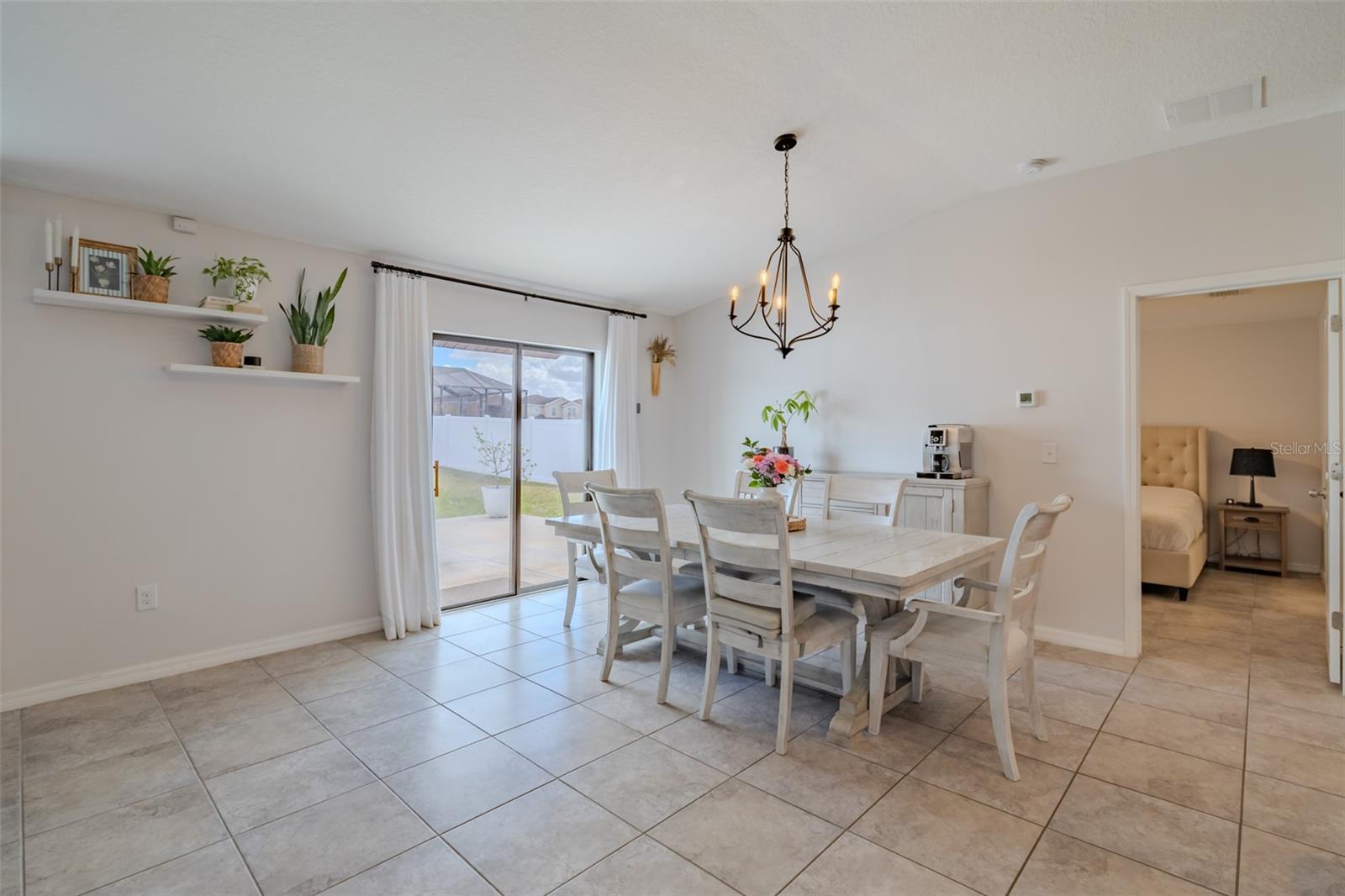 Image 21 of 43 For 14146 Covert Green