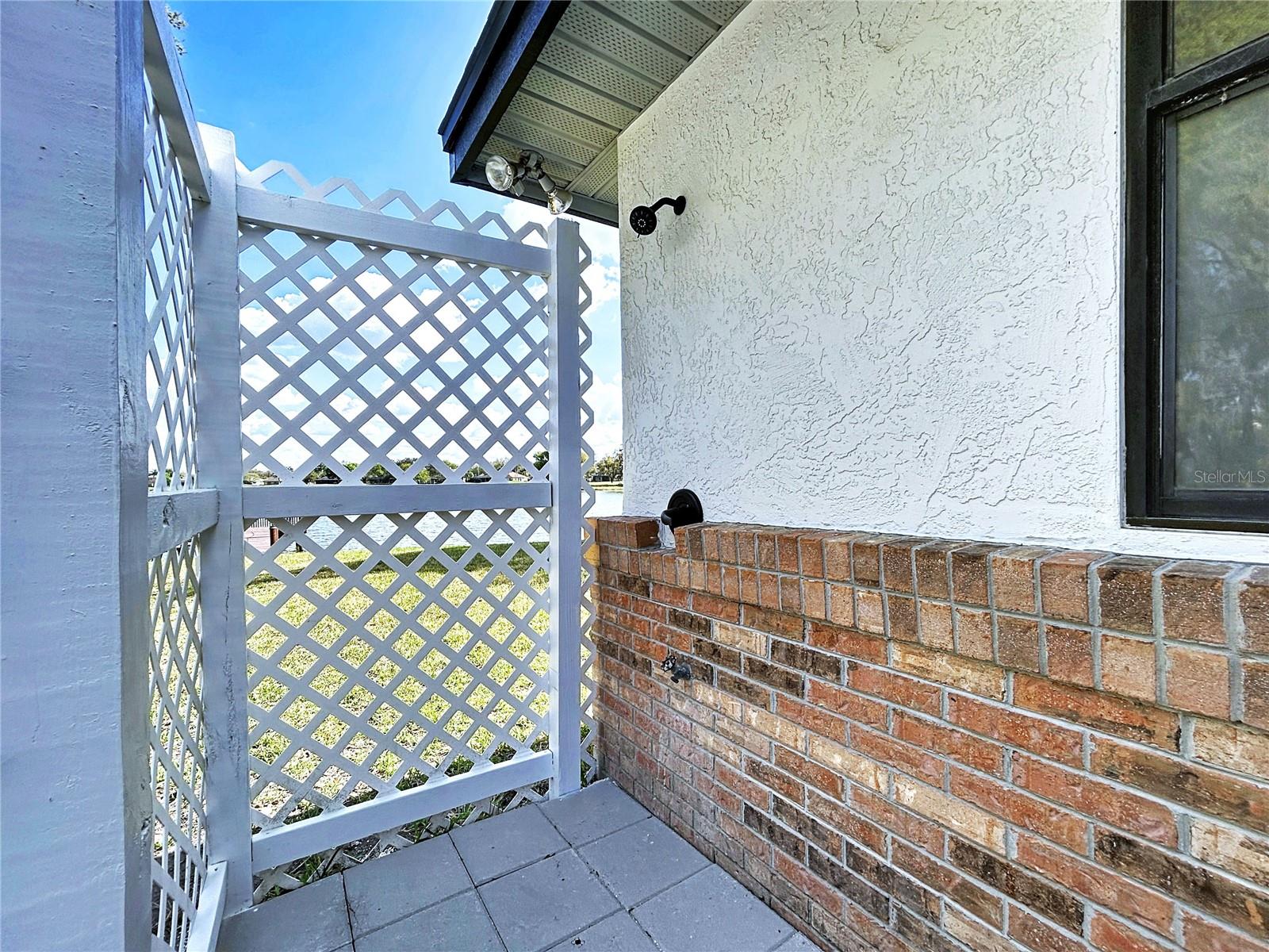 Listing photo id 12 for 2881 Hammock Drive