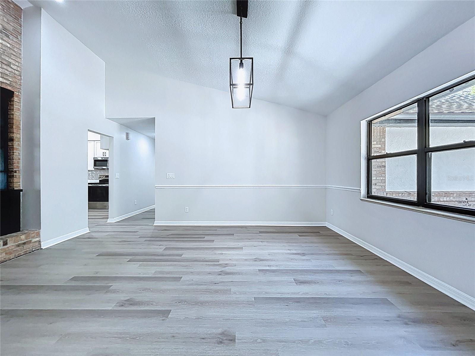 Listing photo id 17 for 2881 Hammock Drive