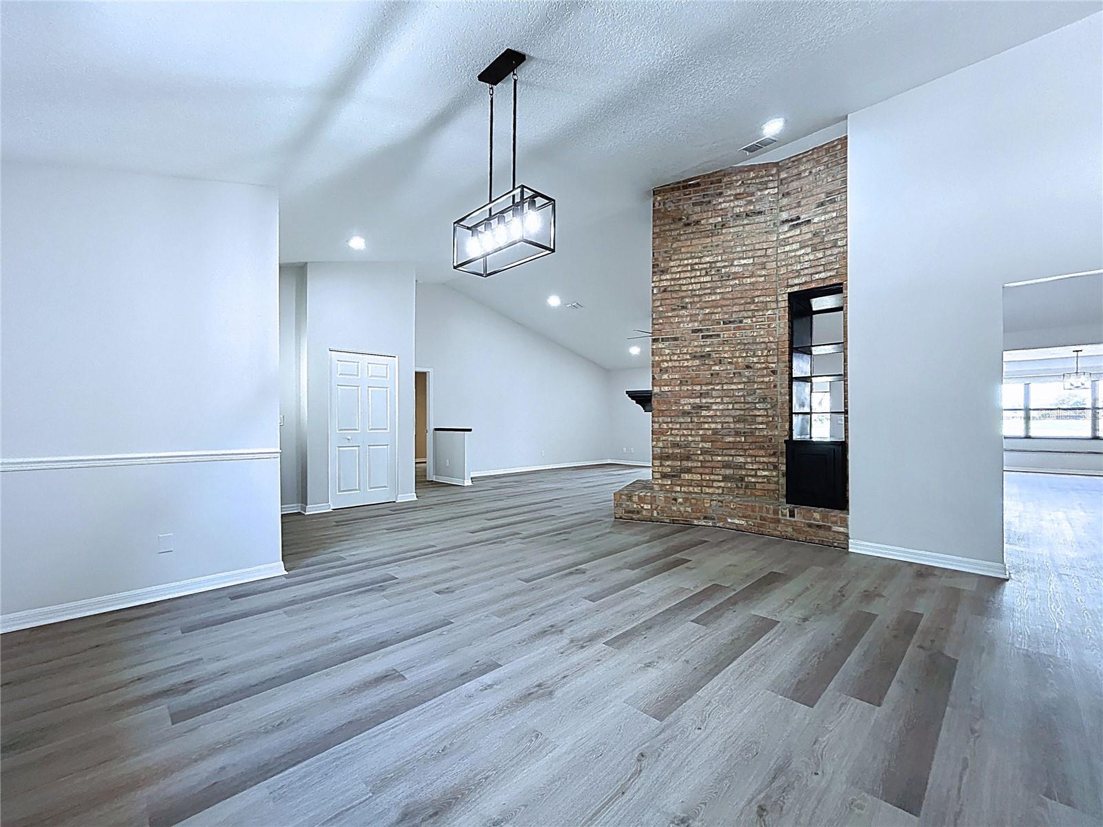 Listing photo id 19 for 2881 Hammock Drive