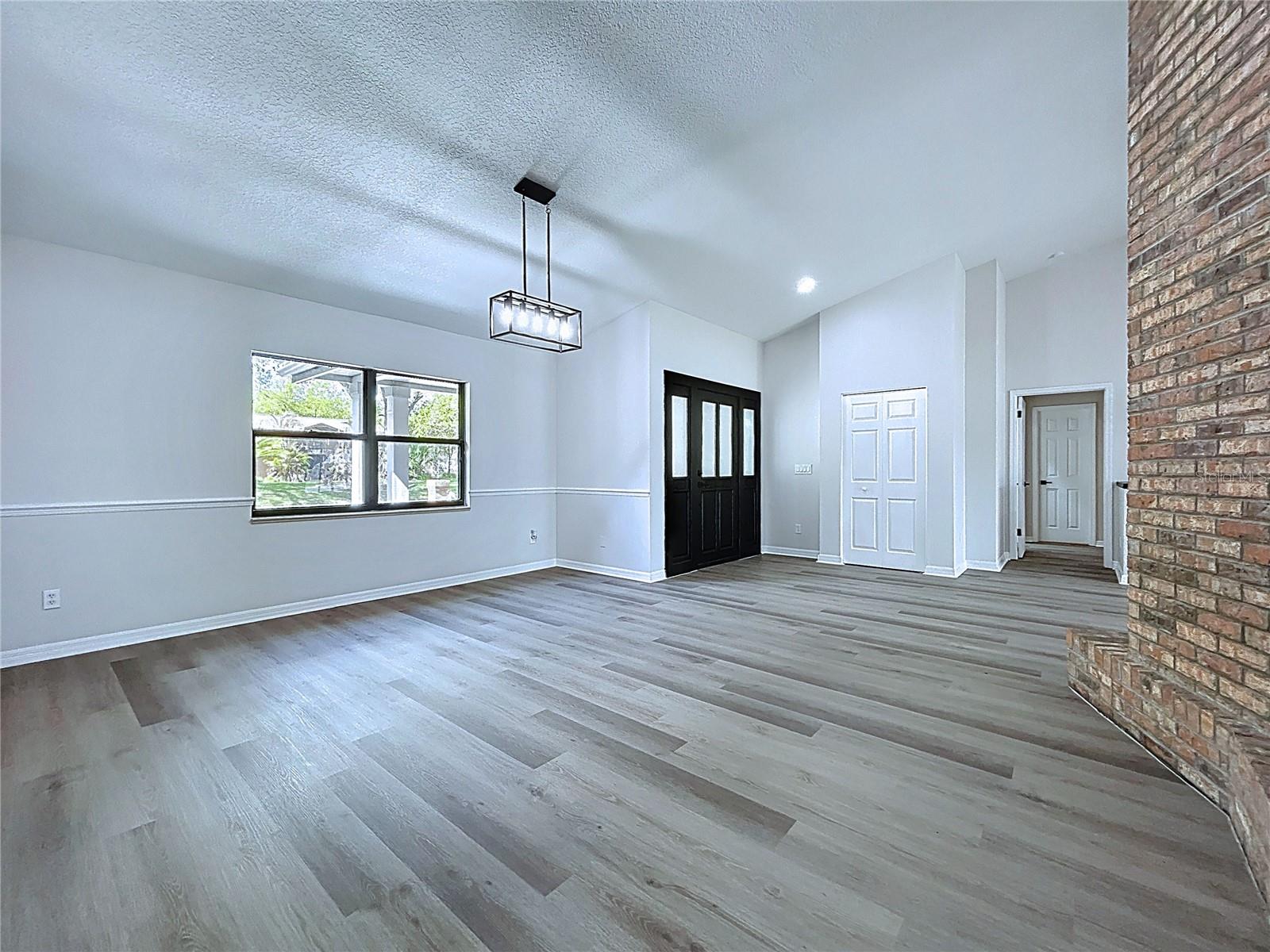 Listing photo id 21 for 2881 Hammock Drive